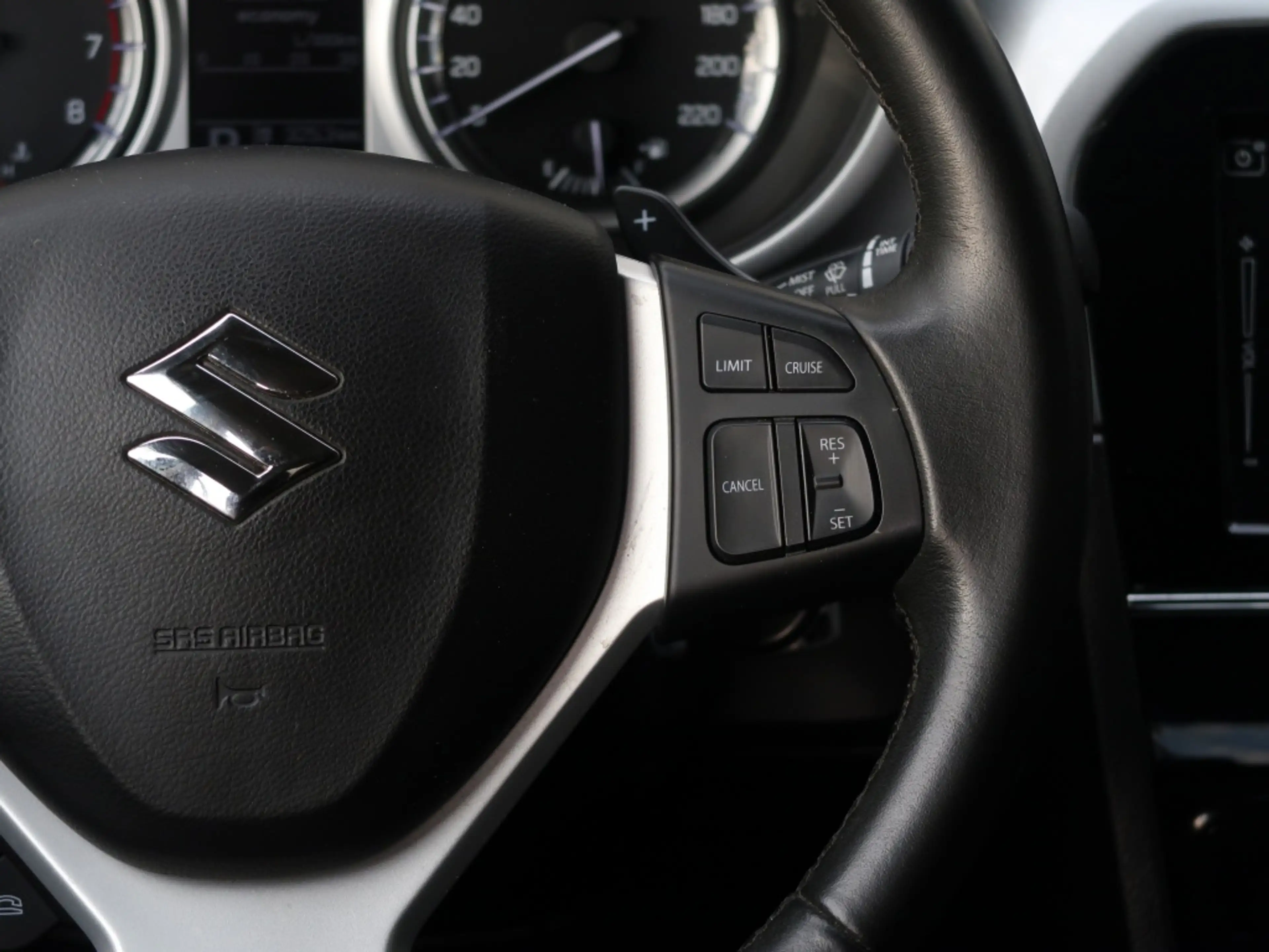 Suzuki Vitara 1.6 Exclusive | Trekhaak | Navigatie | Cruise Cont — photo 12