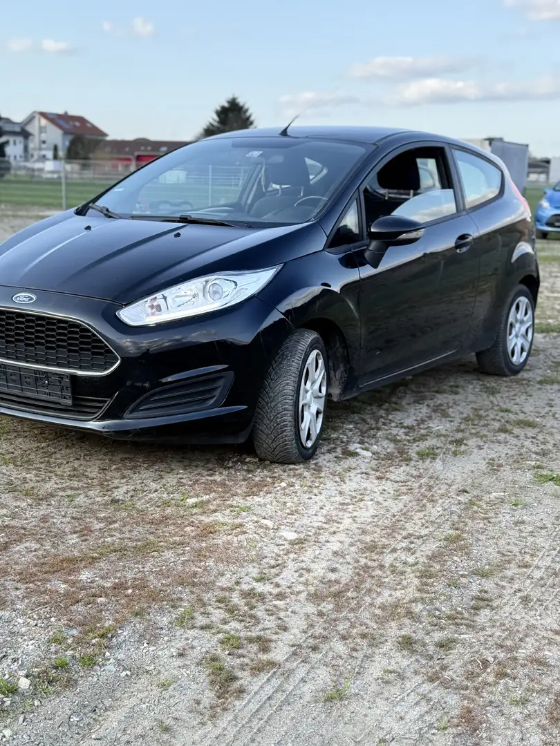 Ford Fiesta Trend Schwarz - 2
