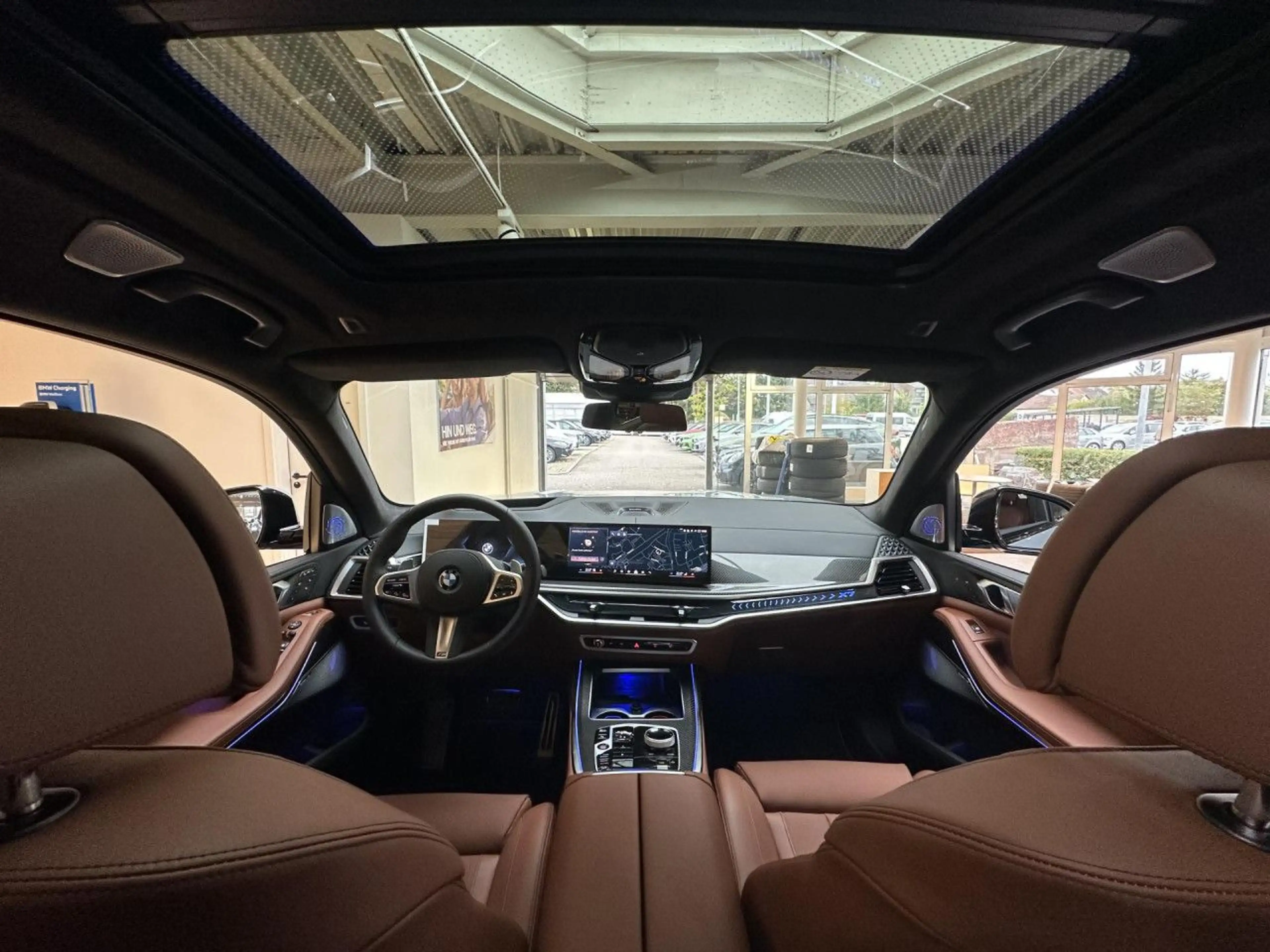 BMW X7 xDrive40d M Sport Pro Kristall Bowers Massage — photo 13