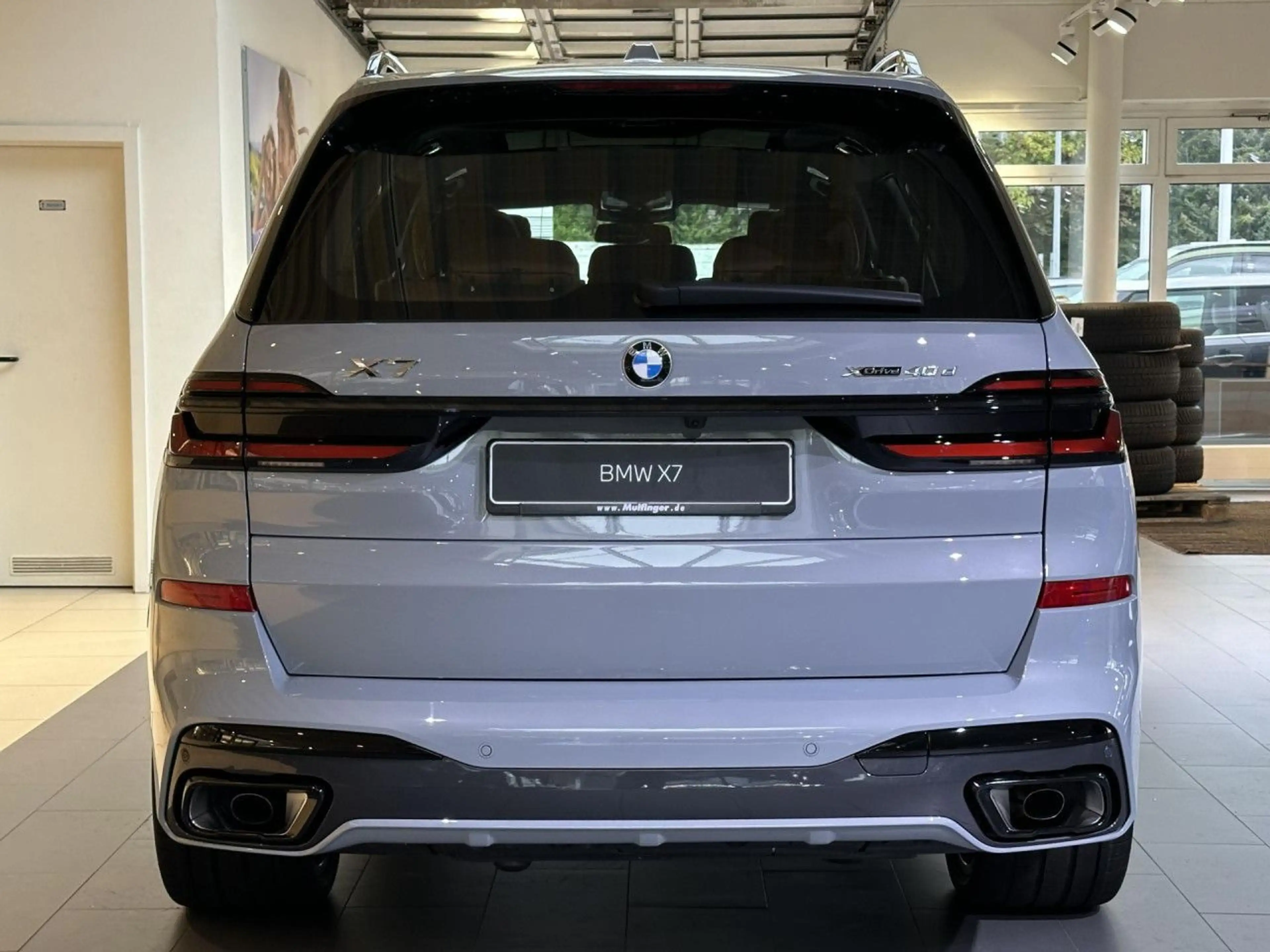 BMW X7 xDrive40d M Sport Pro Kristall Bowers Massage — photo 6