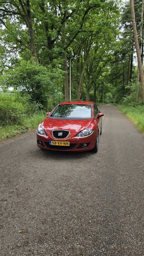 SEAT Leon 1.6 Sportstyle Rood - 1