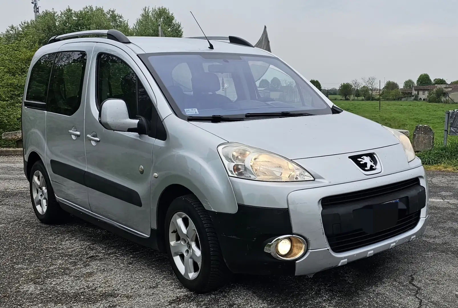 Peugeot Partner Tepee 1.6 hdi Outdoor 90cv - 2