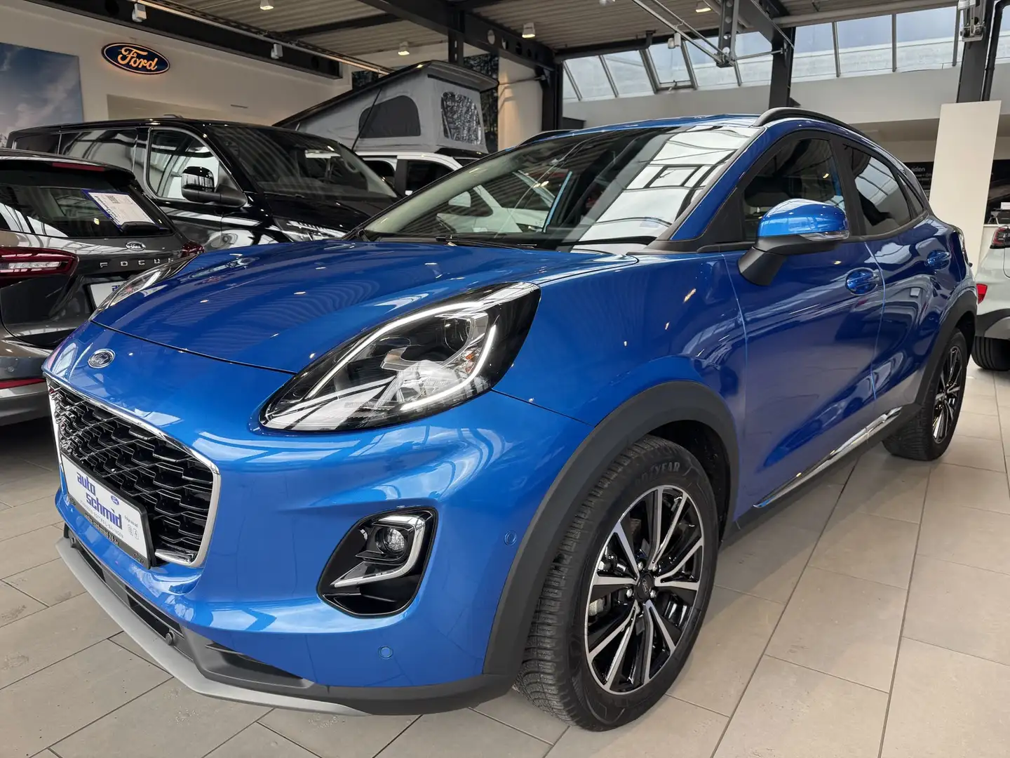 Ford Puma Titanium X Blau - 1