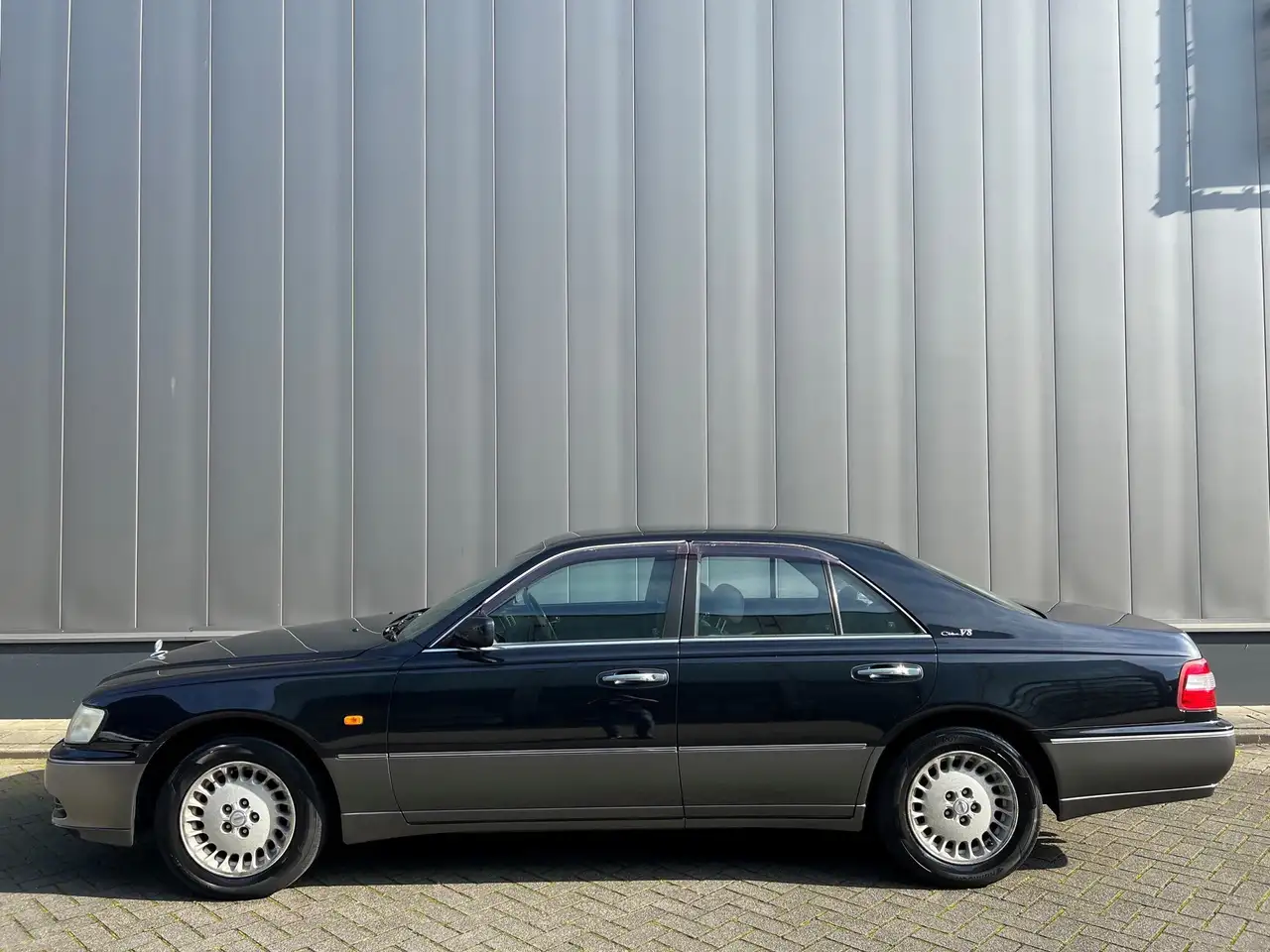 Nissan CIMA V8, foto 4