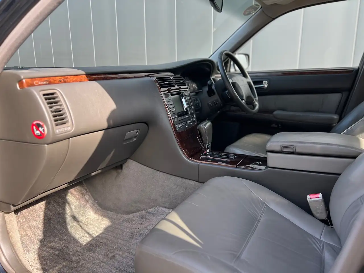 Nissan CIMA V8, foto 12