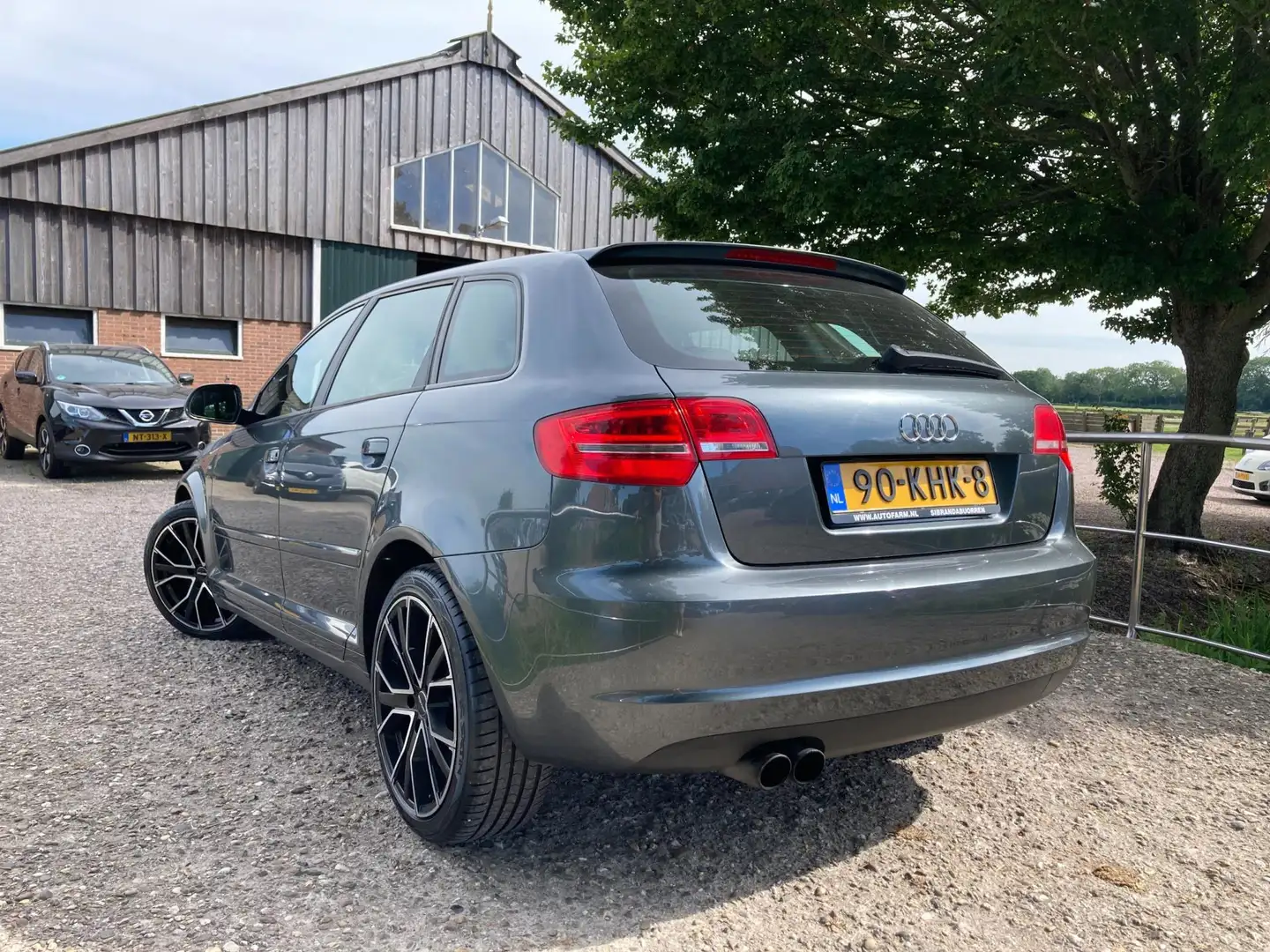 Audi A3 Sportback 1.8 TFSI S-edition Automaat | 2x s-line Gris - 2