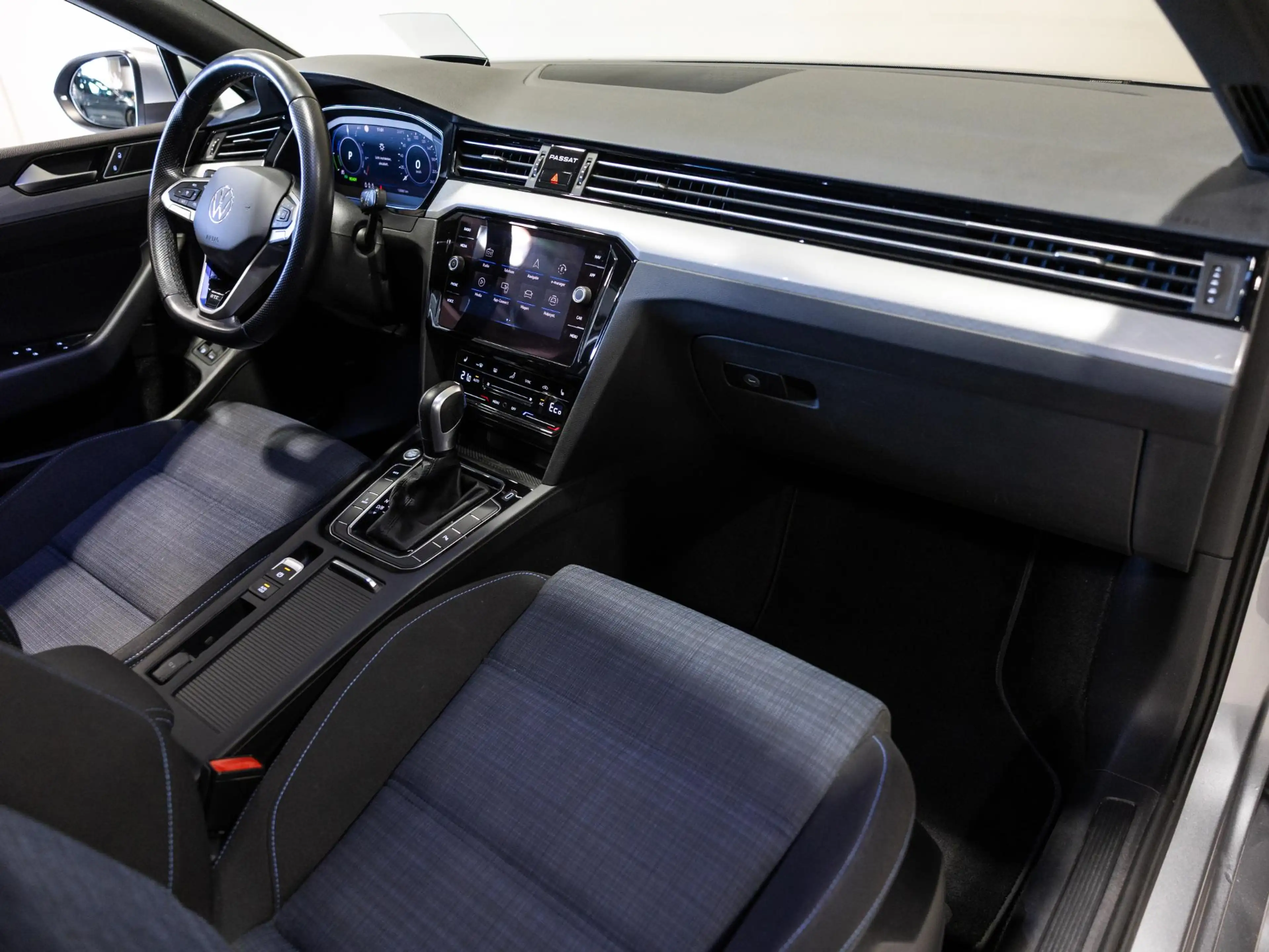 Volkswagen Passat Variant 1.4 TSI PHEV GTE Business / 218pk / Panorama dak / — photo 7