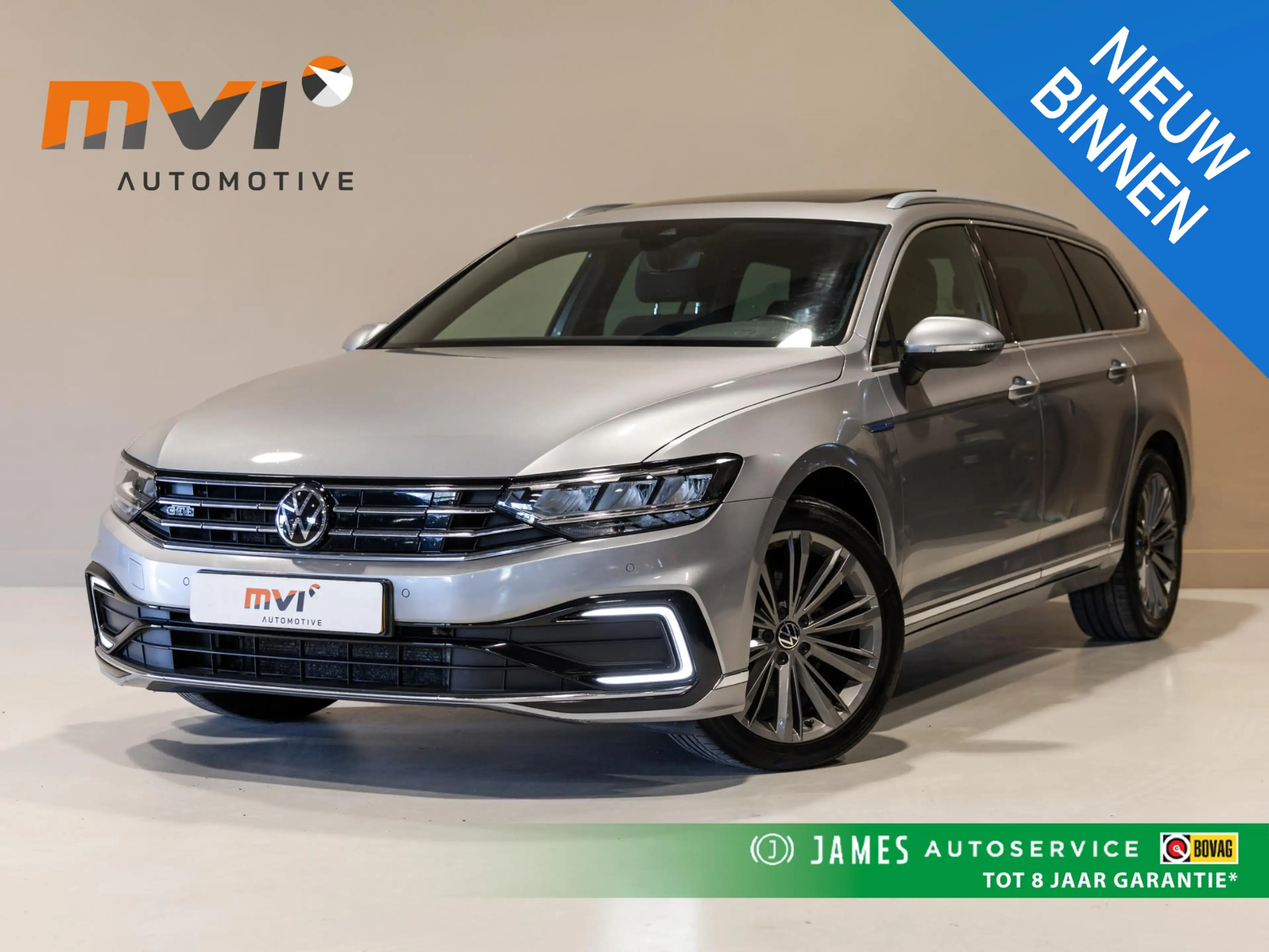 Volkswagen Passat Variant 1.4 TSI PHEV GTE Business / 218pk / Panorama dak /