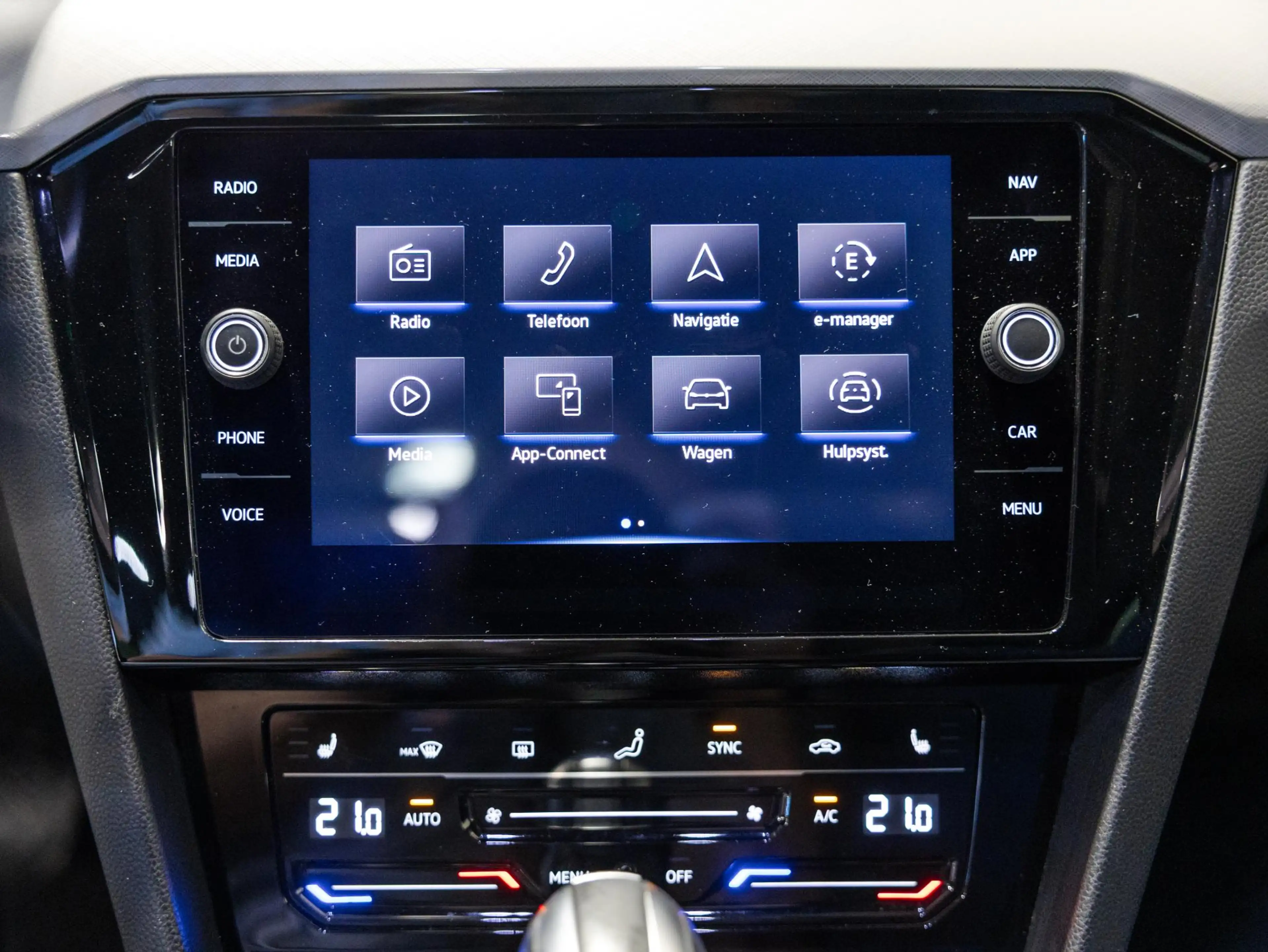 Volkswagen Passat Variant 1.4 TSI PHEV GTE Business / 218pk / Panorama dak / — photo 32