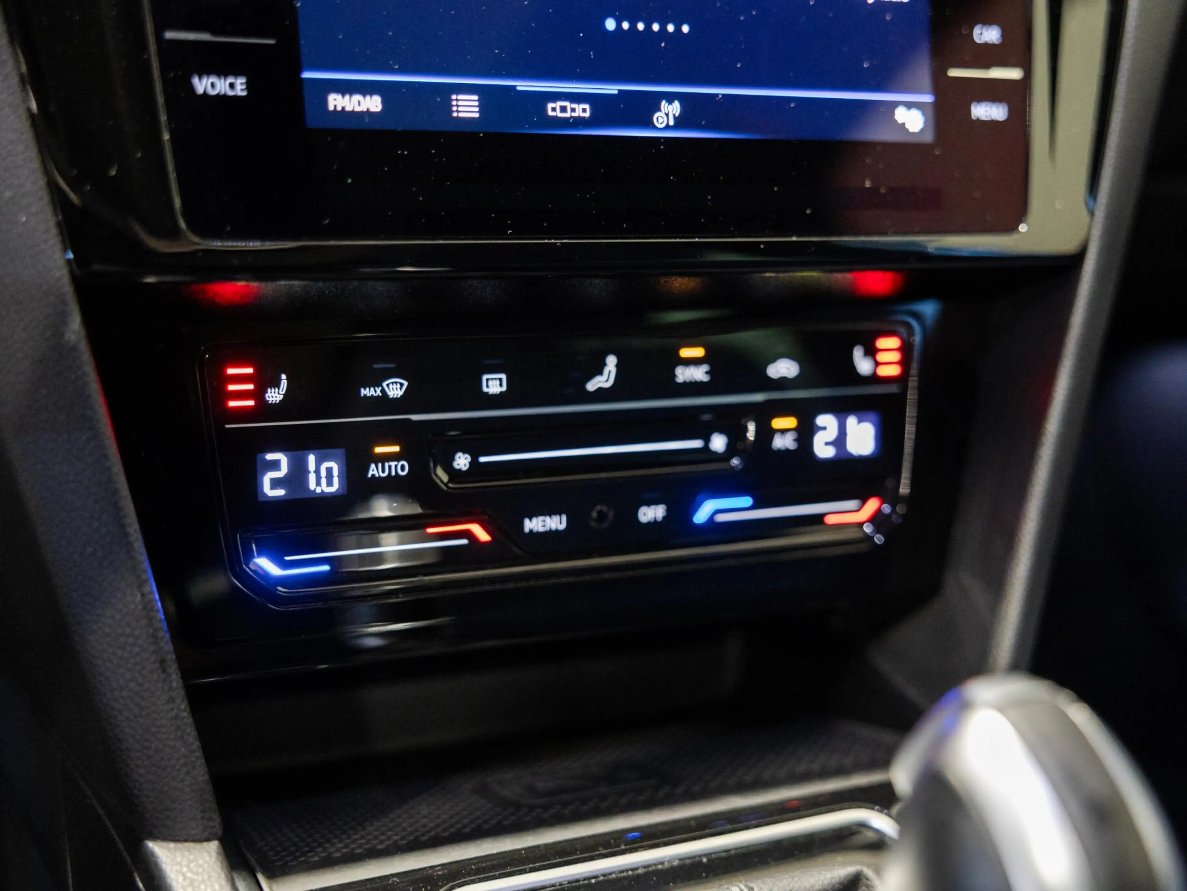 Volkswagen Passat Variant 1.4 TSI PHEV GTE Business / 218pk / Panorama dak / — photo 36