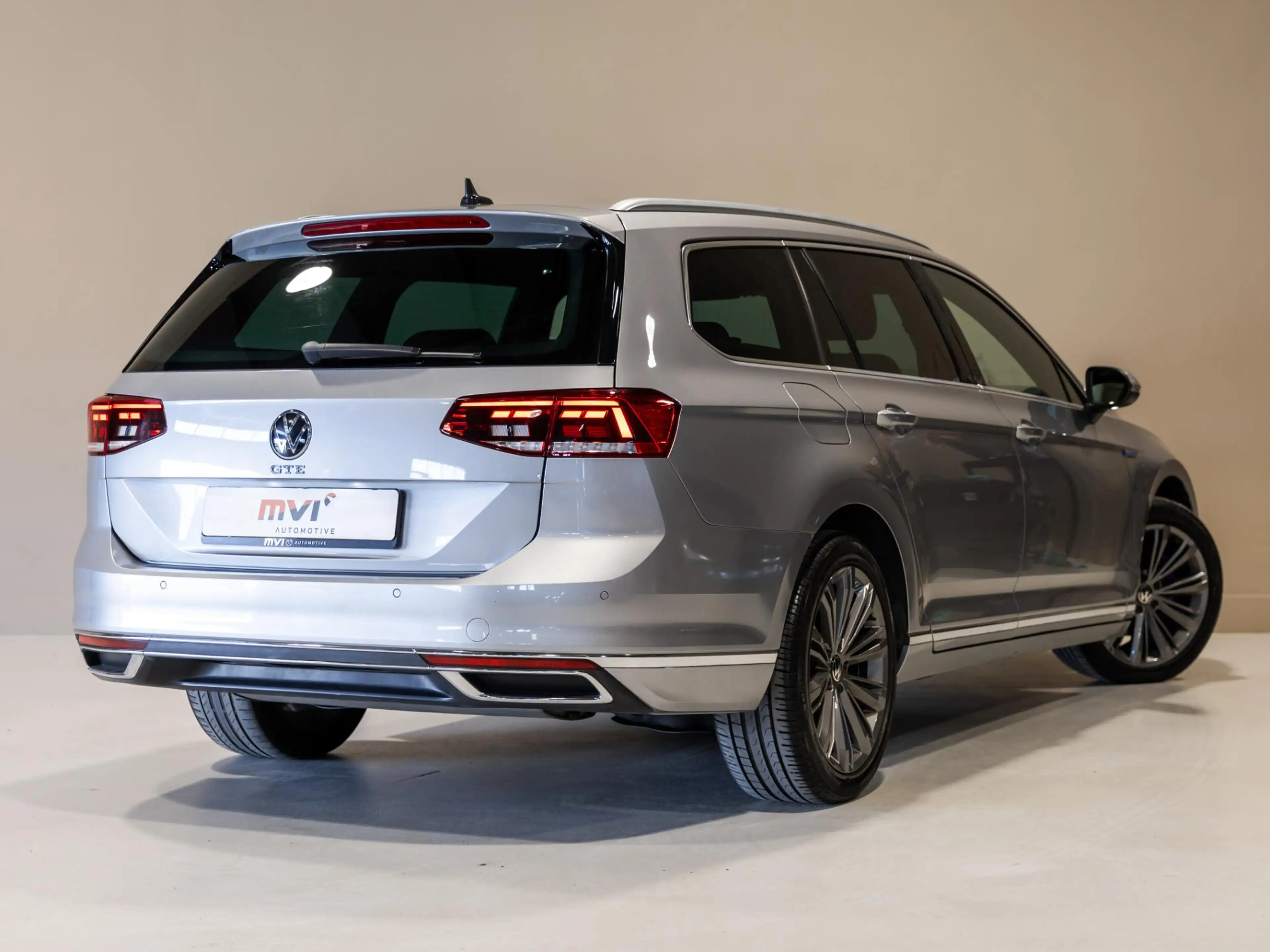 Volkswagen Passat Variant 1.4 TSI PHEV GTE Business / 218pk / Panorama dak / — photo 2