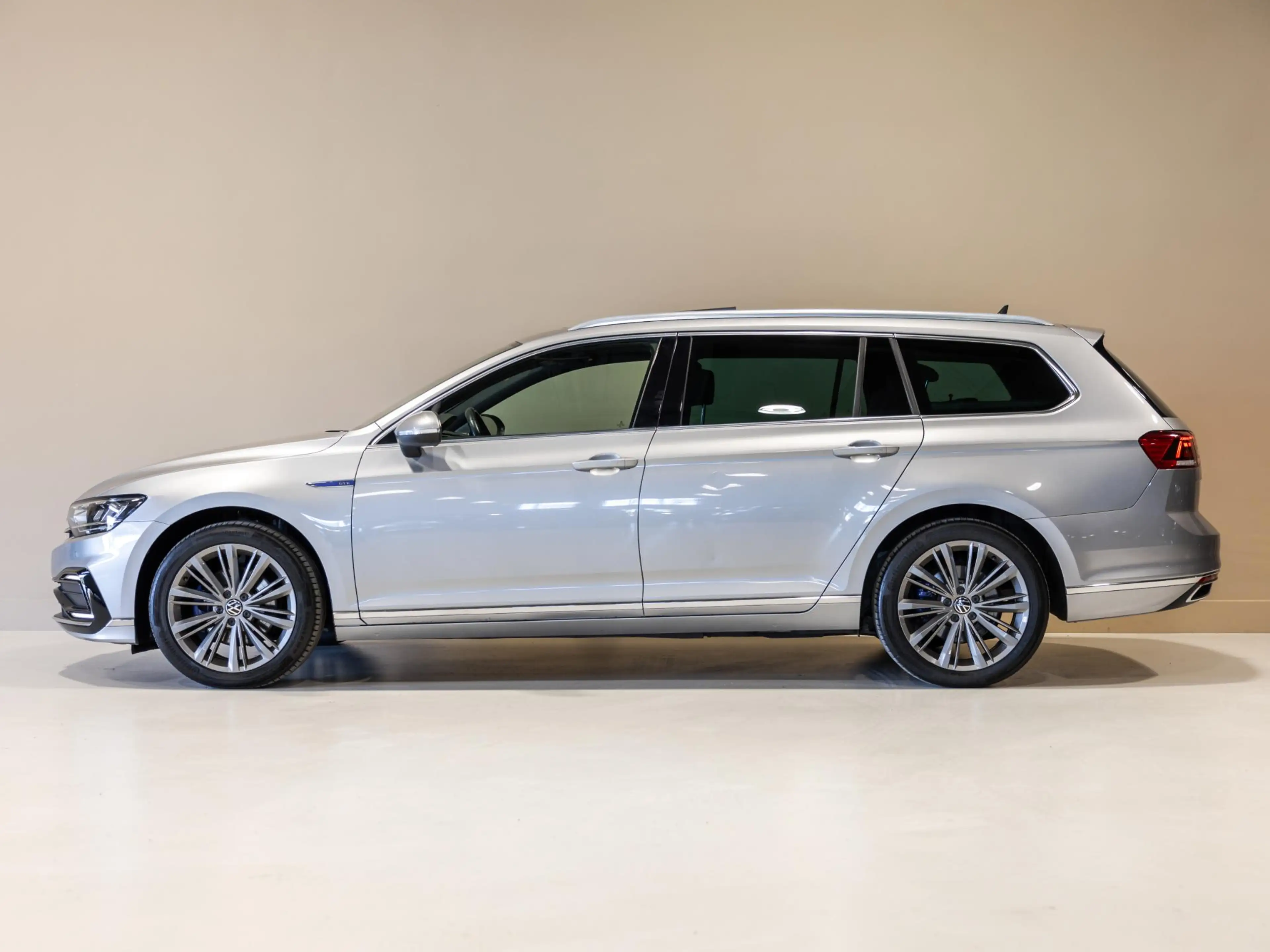 Volkswagen Passat Variant 1.4 TSI PHEV GTE Business / 218pk / Panorama dak / — photo 3