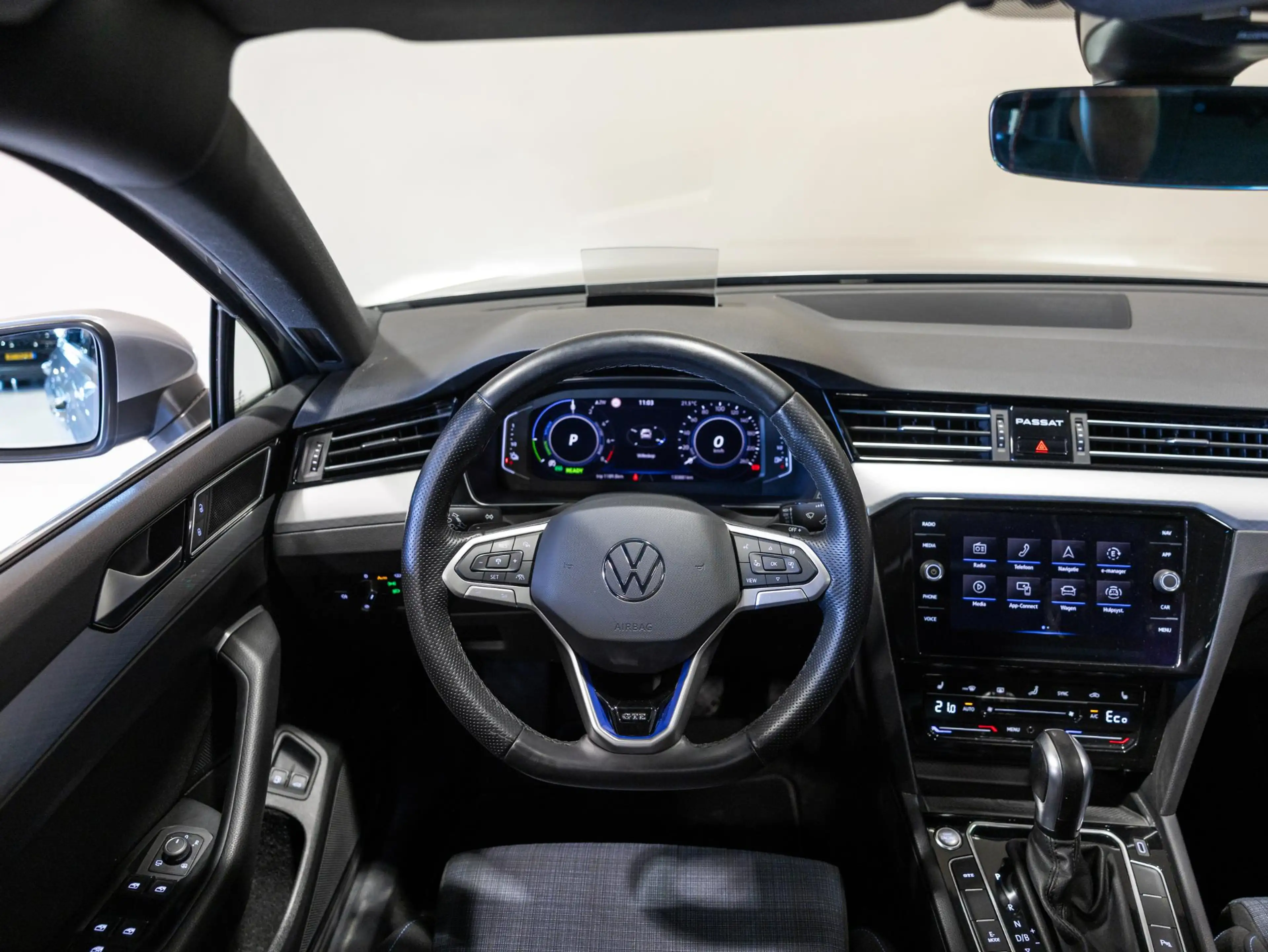 Volkswagen Passat Variant 1.4 TSI PHEV GTE Business / 218pk / Panorama dak / — photo 25