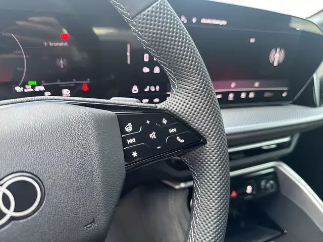 Audi Q5 view 16