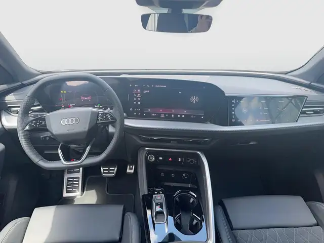 Audi Q5 view 9