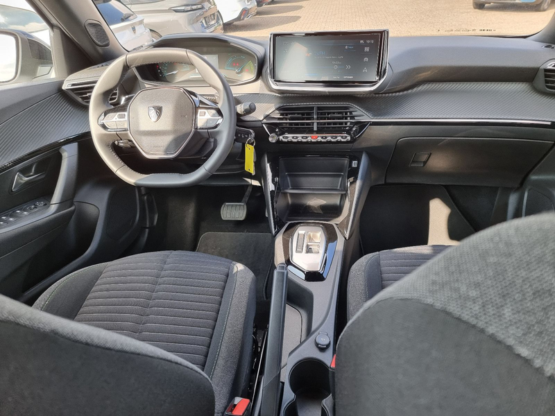 Peugeot 2008 Active Hybrid 136 -- KLIMA-CARPLAY-SHZ-PDC — photo 13