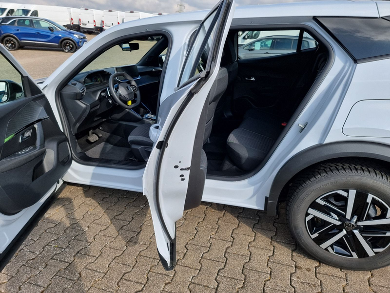 Peugeot 2008 Active Hybrid 136 -- KLIMA-CARPLAY-SHZ-PDC — photo 12