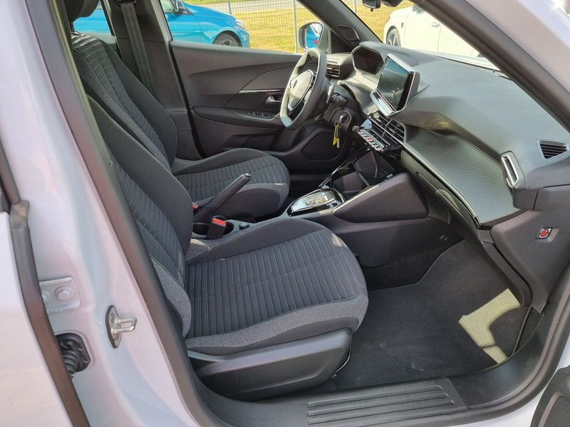 Peugeot 2008 Active Hybrid 136 -- KLIMA-CARPLAY-SHZ-PDC — photo 15