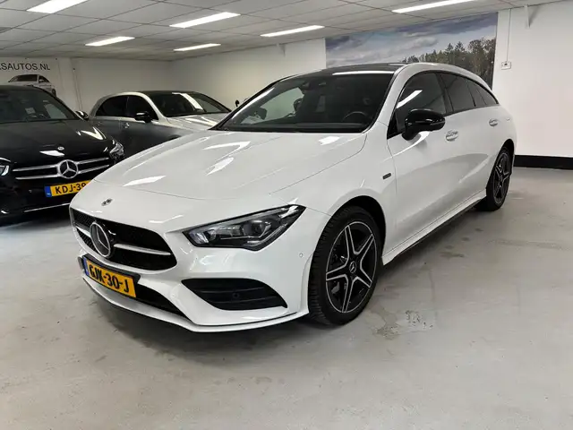 Mercedes-Benz CLA 250 Shooting Brake 250e AMG Pano 360 Burmester Dealero
