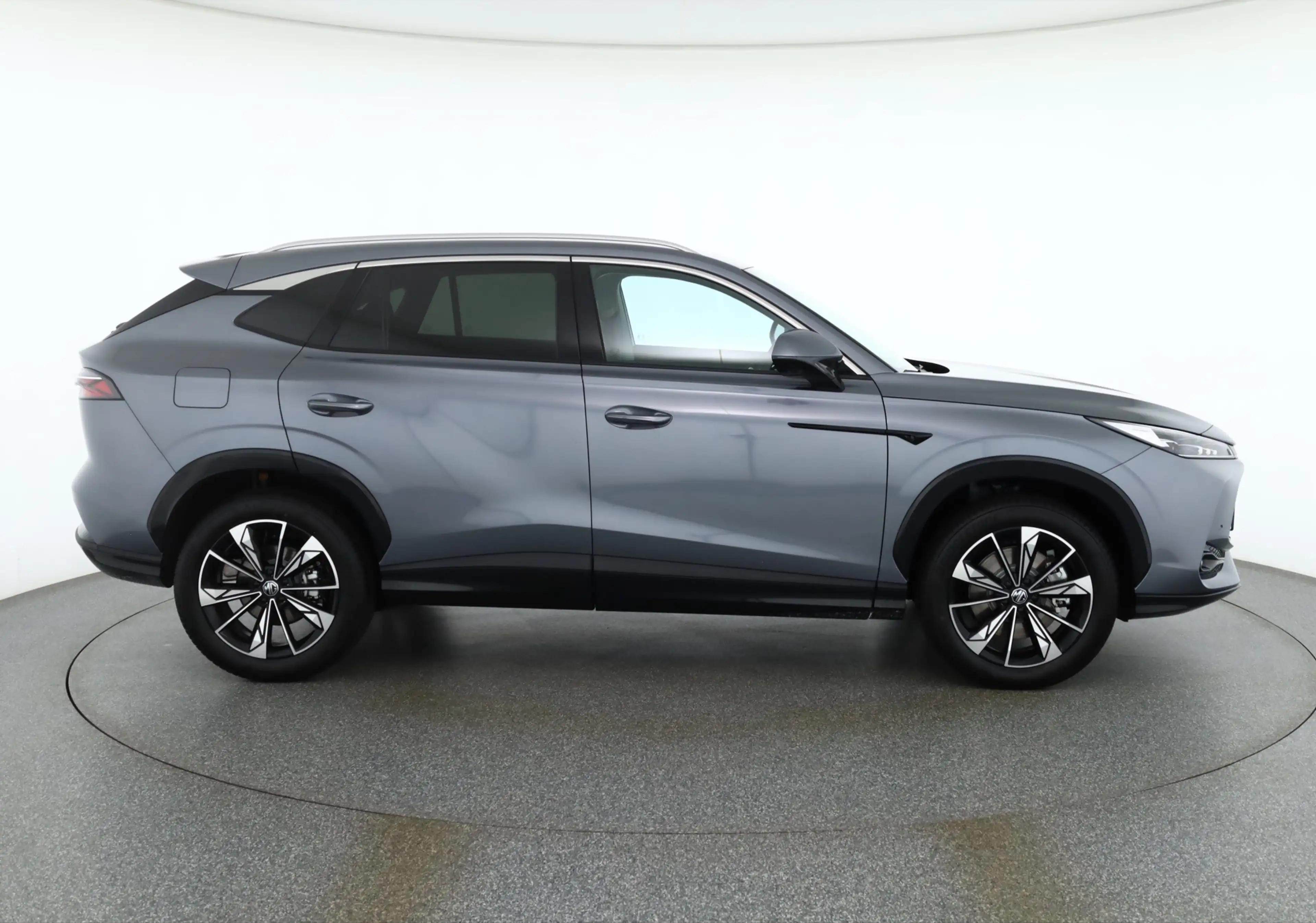 MG HS 1.5 T-GDI Hybrid+ Luxury Aut. LED ACC Navi — photo 6