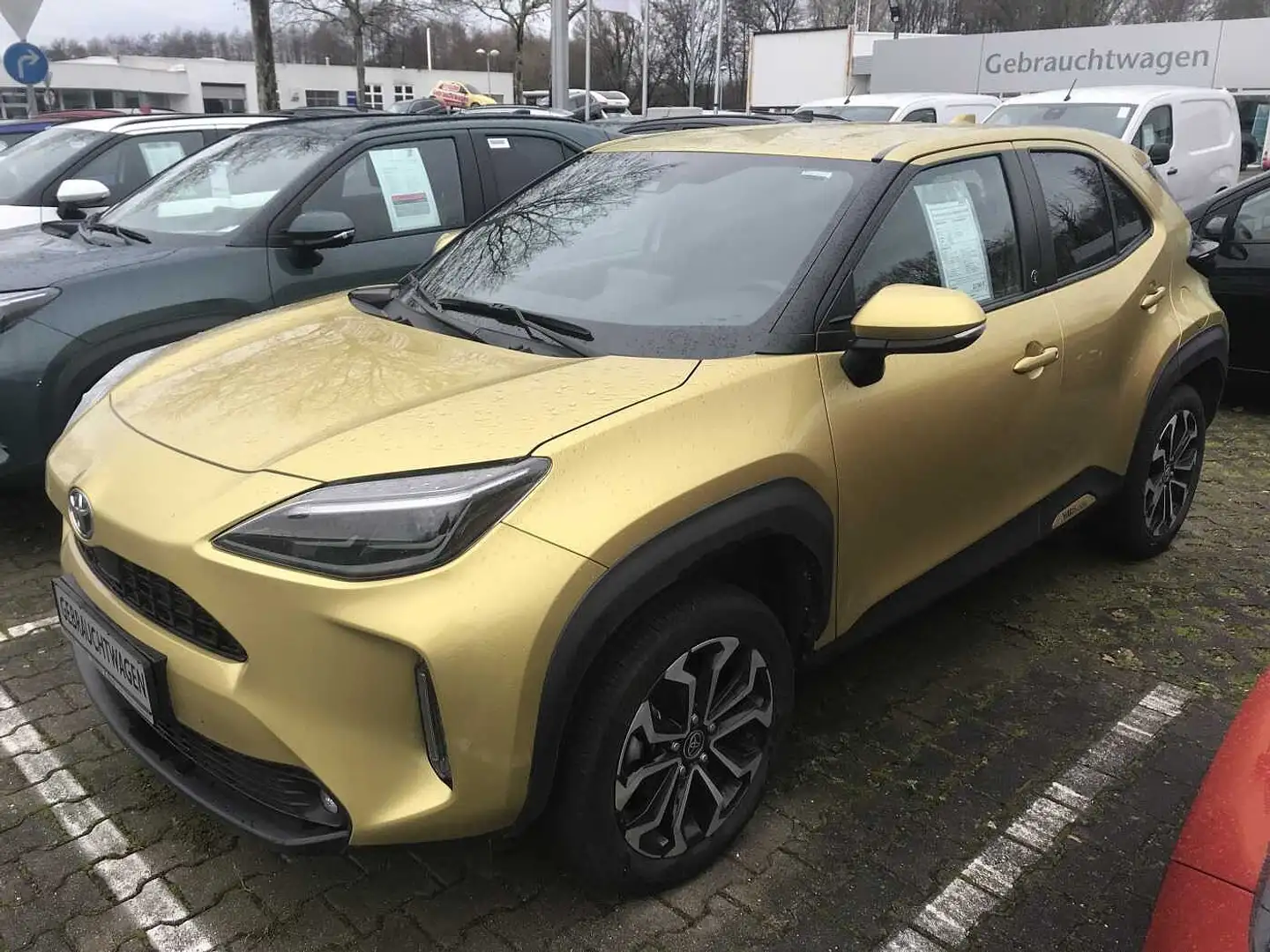 Toyota Yaris Cross Hybrid 1.5 VVT-i Team Deutschland Gold - 2