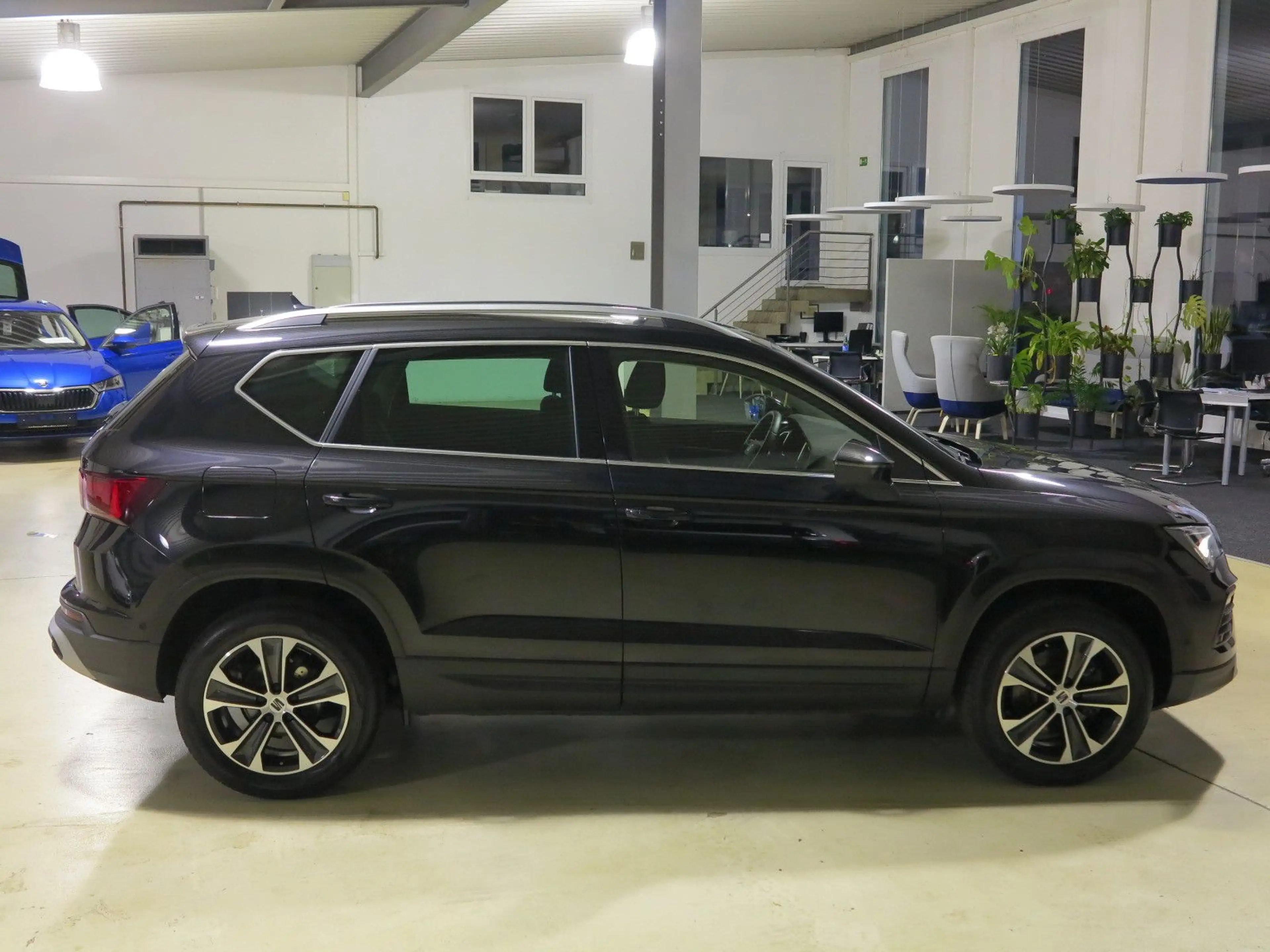 SEAT Ateca 2.0 TDI DSG7 Style Edition Navi ParkAssist — photo 13
