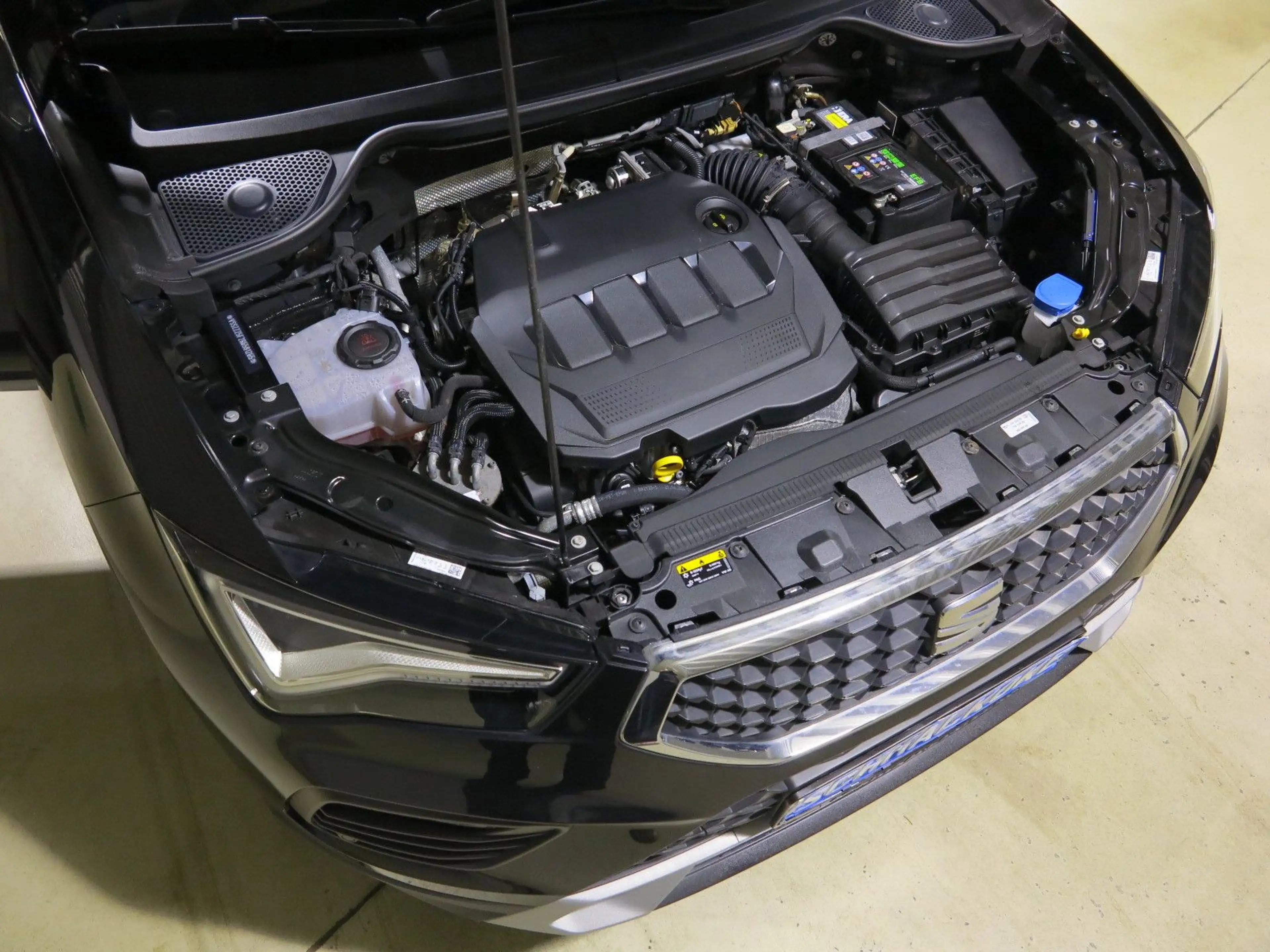 SEAT Ateca 2.0 TDI DSG7 Style Edition Navi ParkAssist — photo 8
