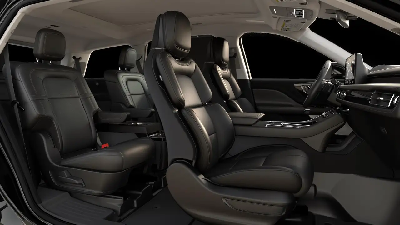 Lincoln Aviator снимка Lincoln Aviator
