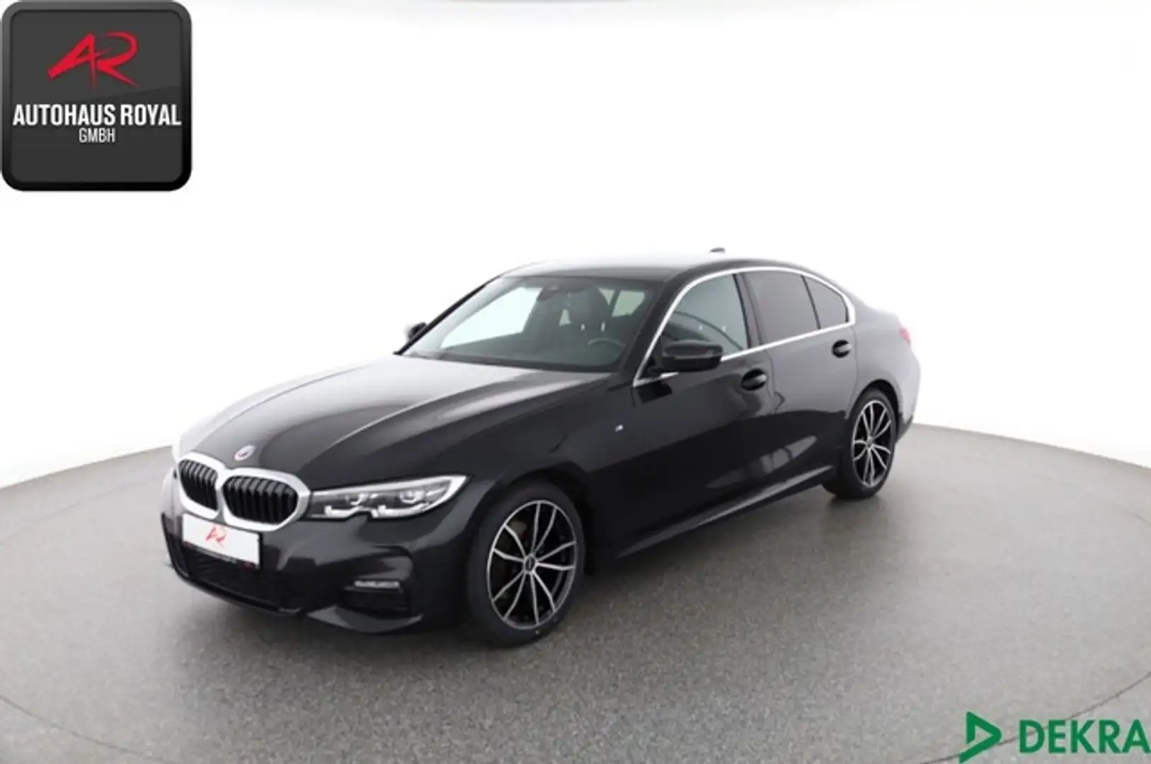 BMW 320 i xDrive M SPORT KAMERA,TOTWINKEL,CARPLAY Schwarz - 1
