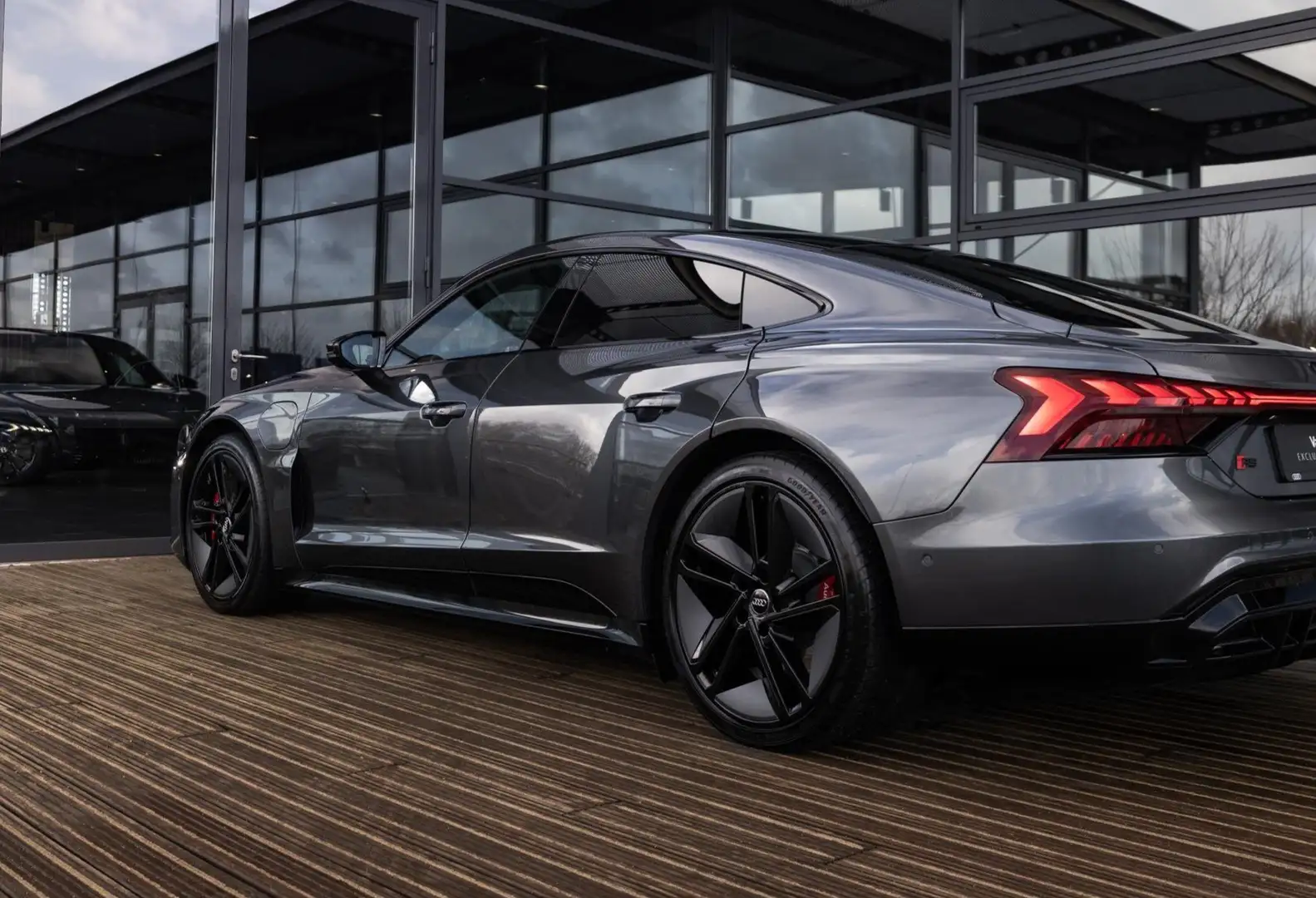 Audi RS e-tron GT quattro - 2