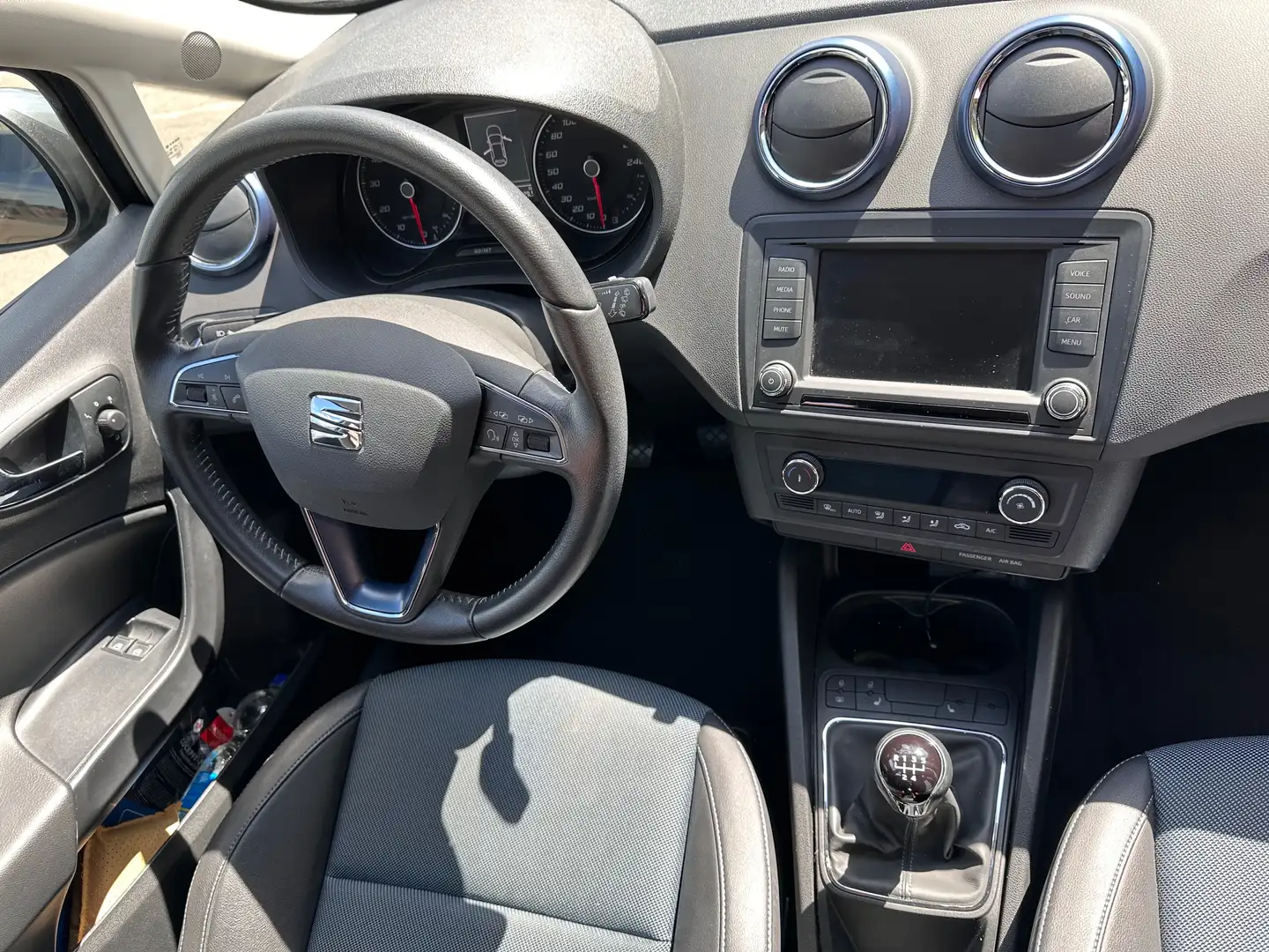 SEAT Ibiza Ibiza 1.2 TSI CONNECT Schwarz - 2