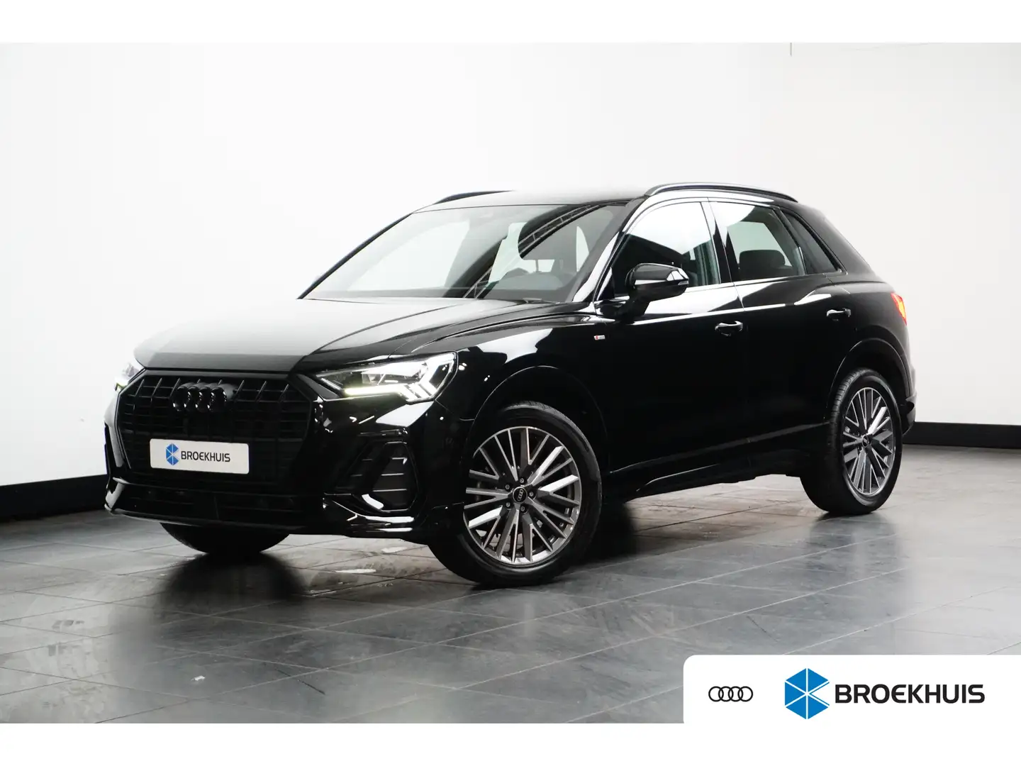 Audi Q3 35 TFSI 150 pk S edition Competition | Achteruitri Noir - 1