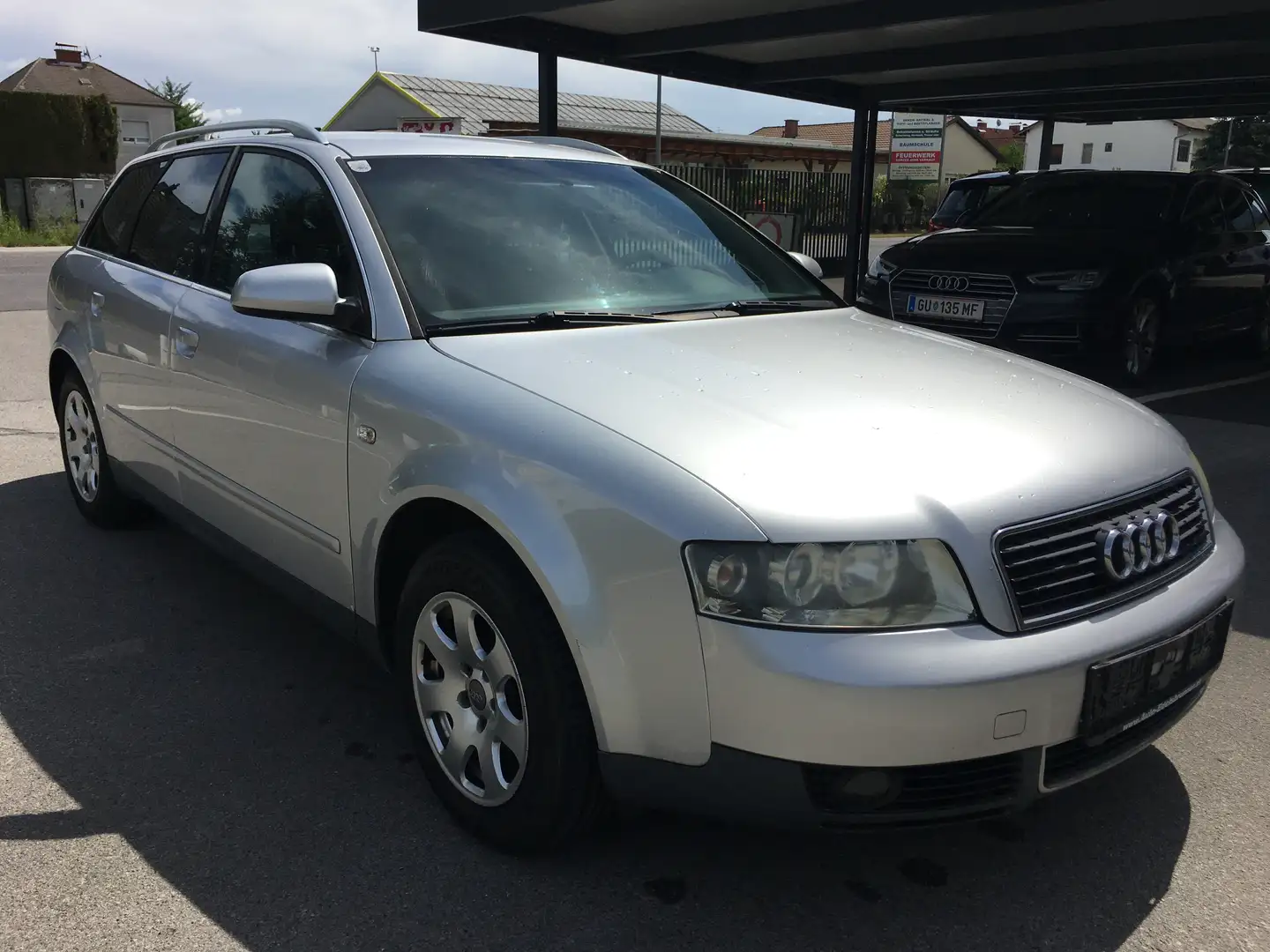 Audi A4 Grau - 1