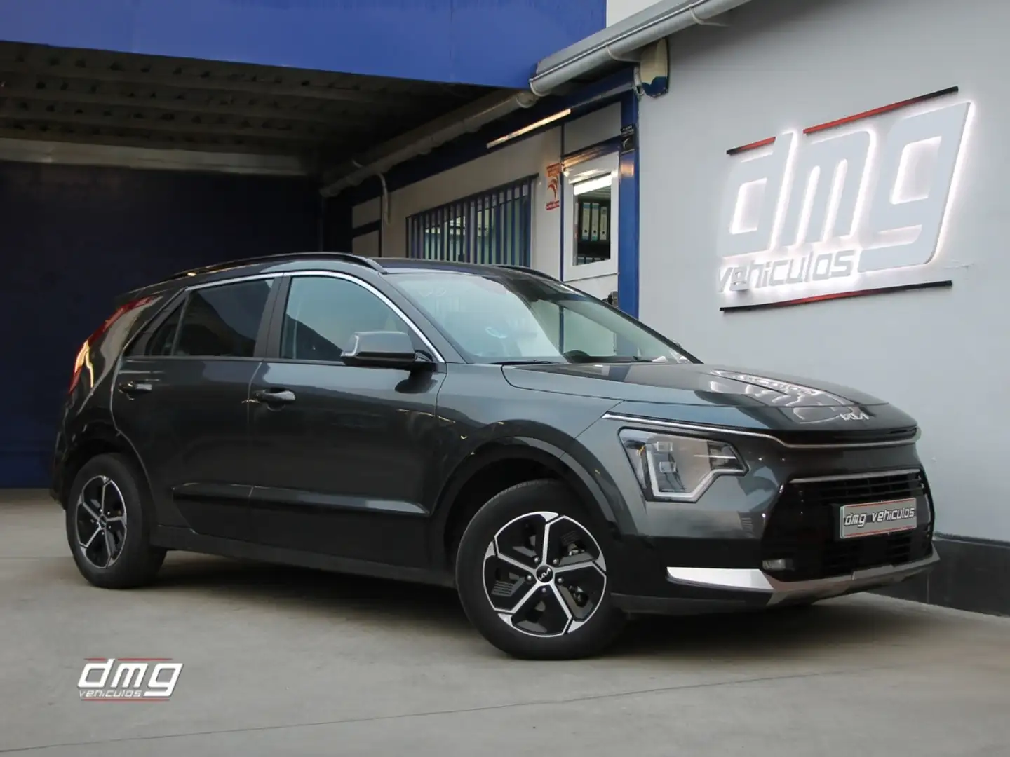 Kia Niro 1.6 HEV Drive 139 Gris - 1