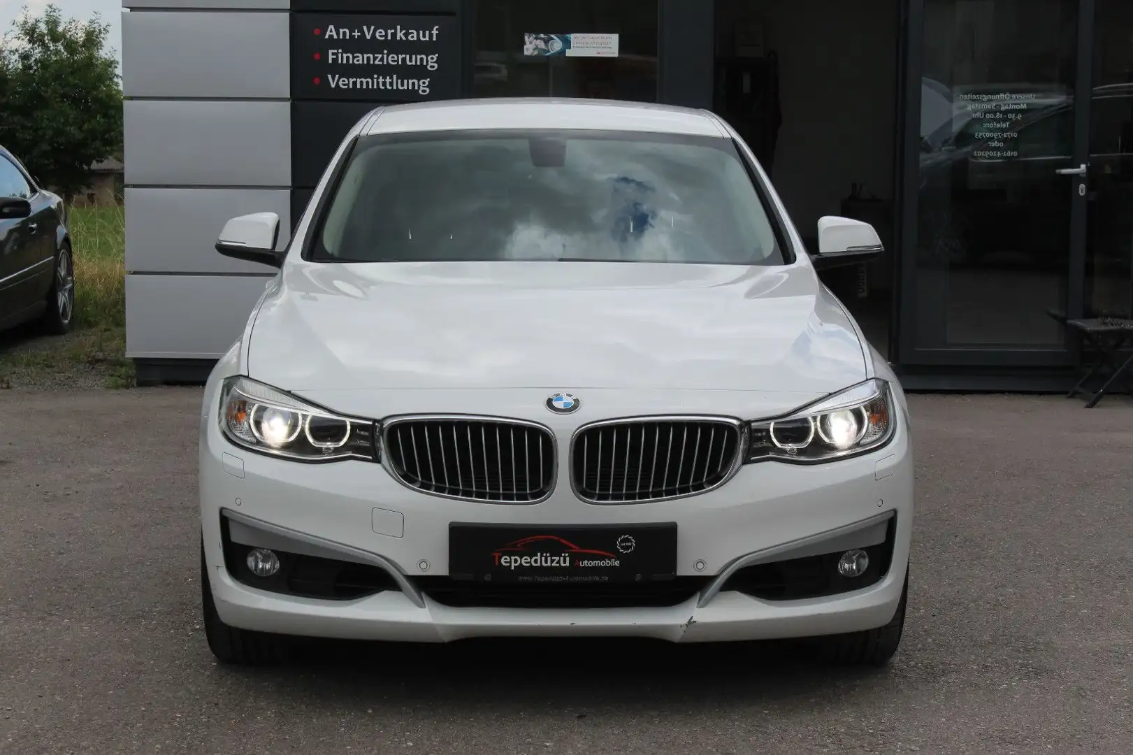 BMW 320 320 i Gran Turismo Modern*BI-XENON*NAVI*T-LEDER* Wit - 2