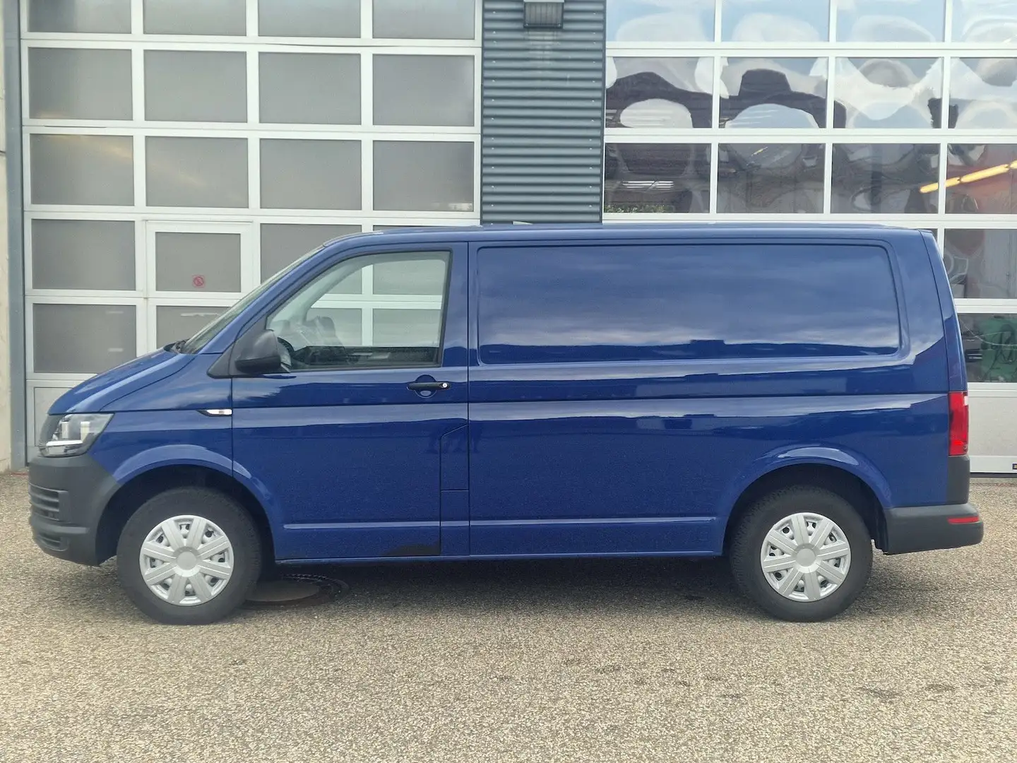 Volkswagen T6 Transporter 2.0 TDI Klima Anhängerkupplung Blau - 2