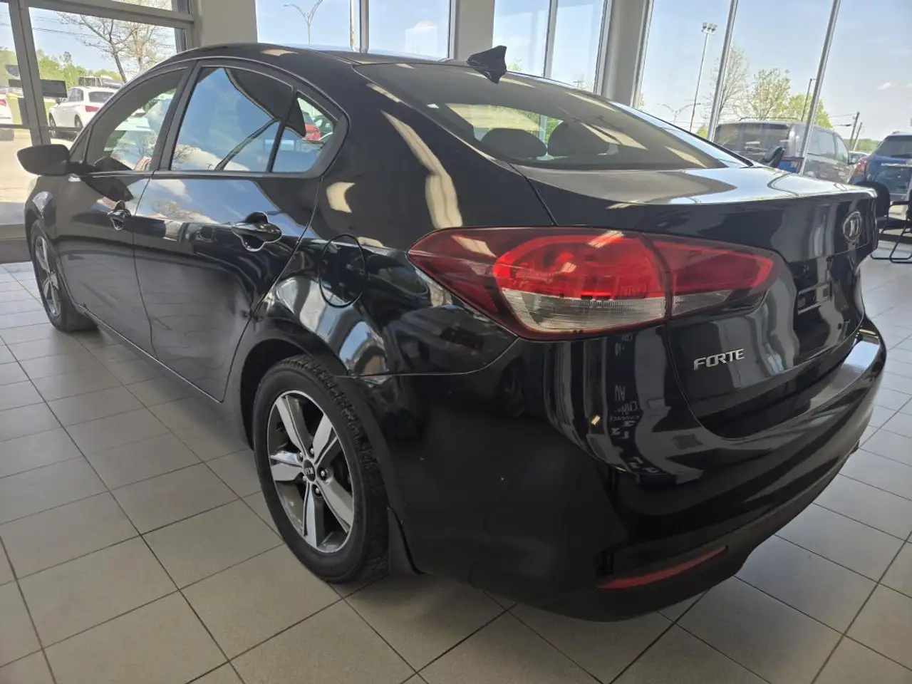 Kia Forte снимка Kia Forte