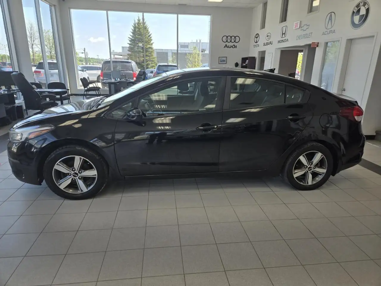 Kia Forte снимка Kia Forte