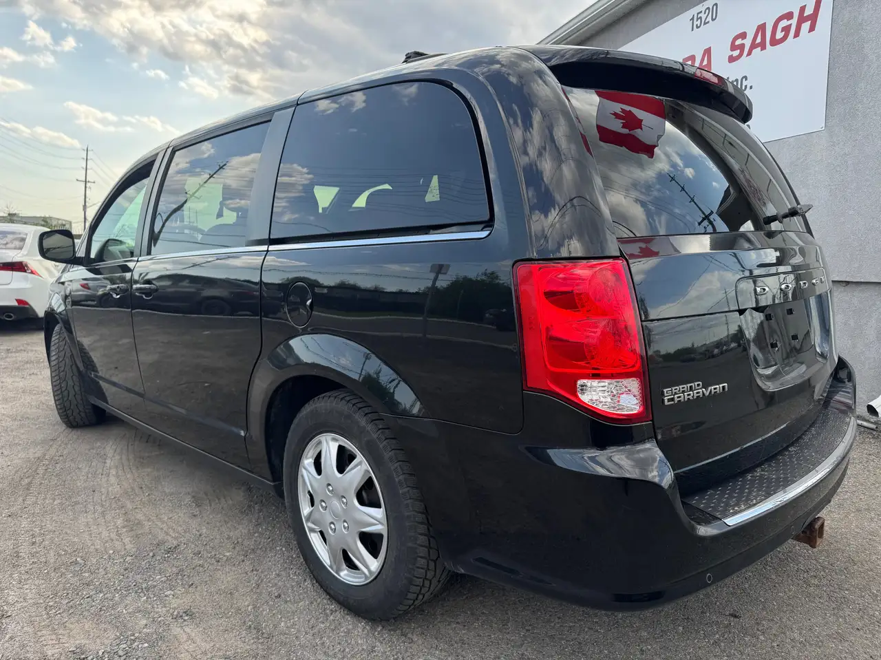 Dodge Grand Caravan снимка Dodge Grand Caravan