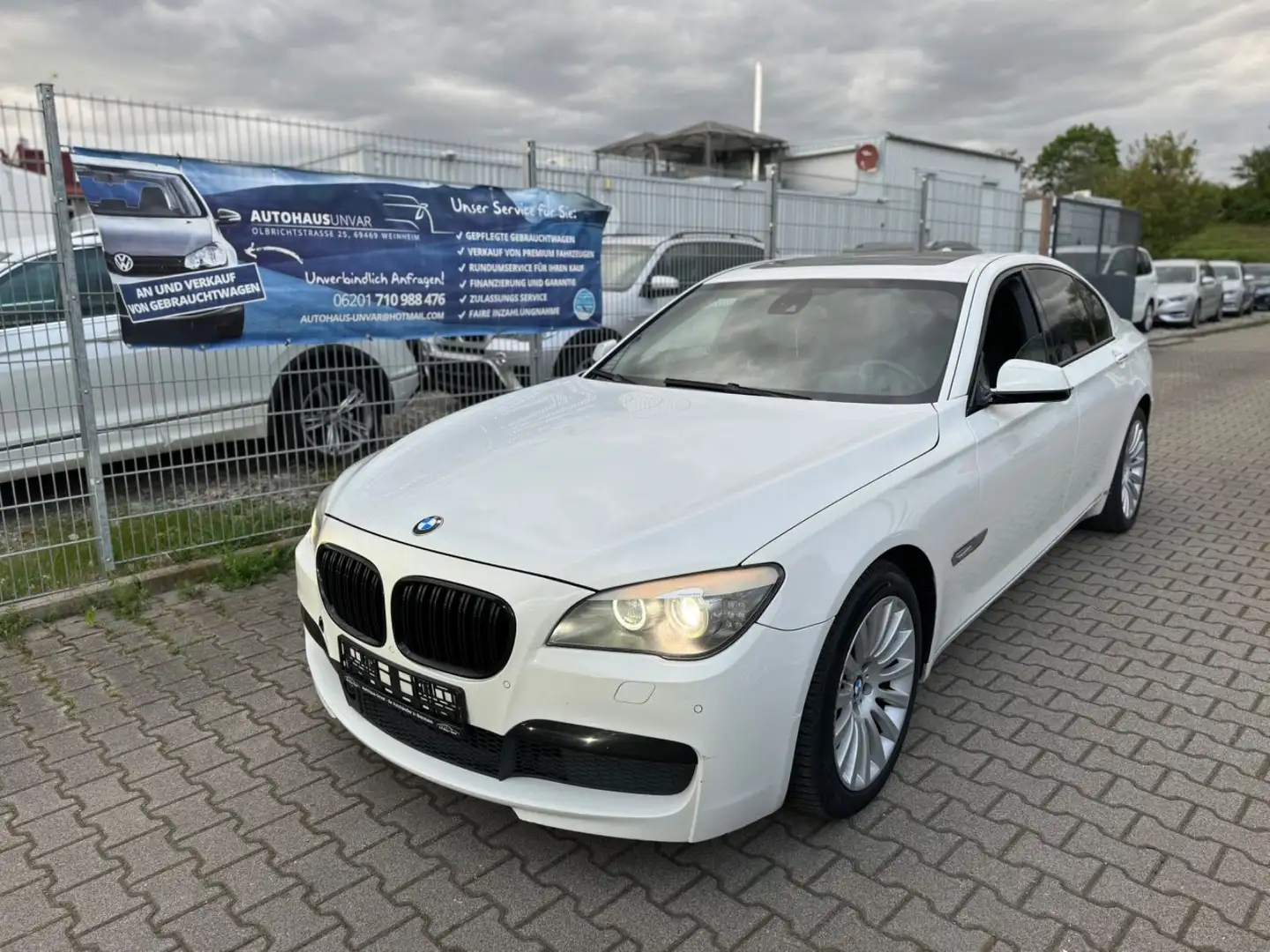 BMW 730 Baureihe 730d |M-SPORTPAKET|HEADUP|WINKEL| bijela - 1