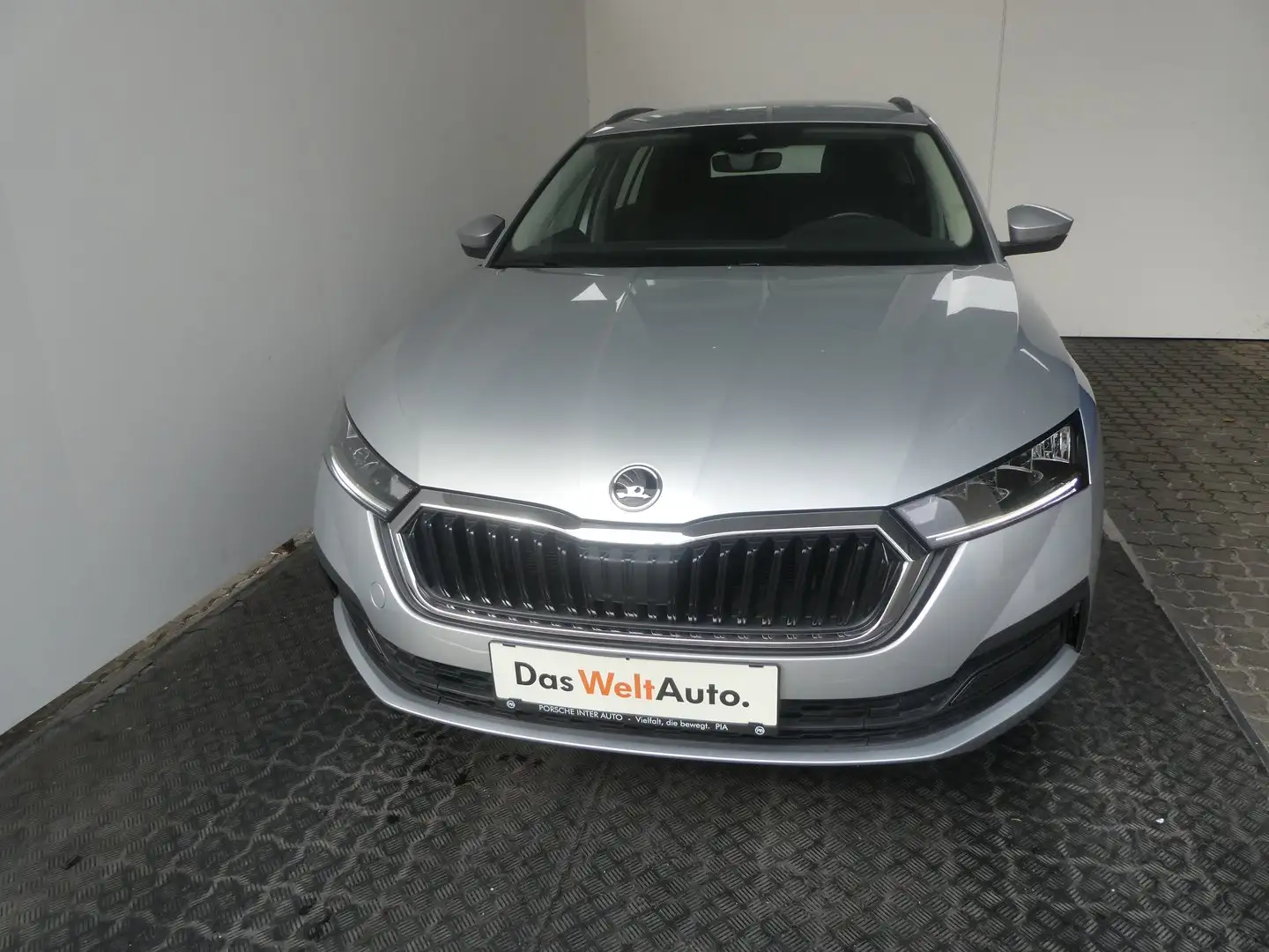 Skoda Octavia 4x4 Ambition TDI DSG Silber - 2
