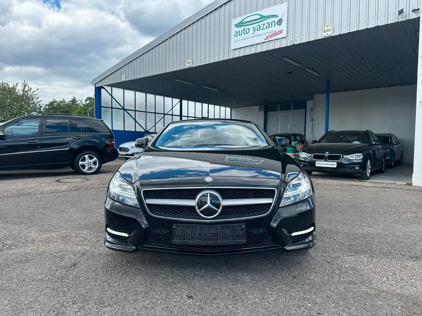 Mercedes-Benz CLS 500 BE 4Matic+ / AMG / LED / MASSAGE / NAVI Zwart - 2