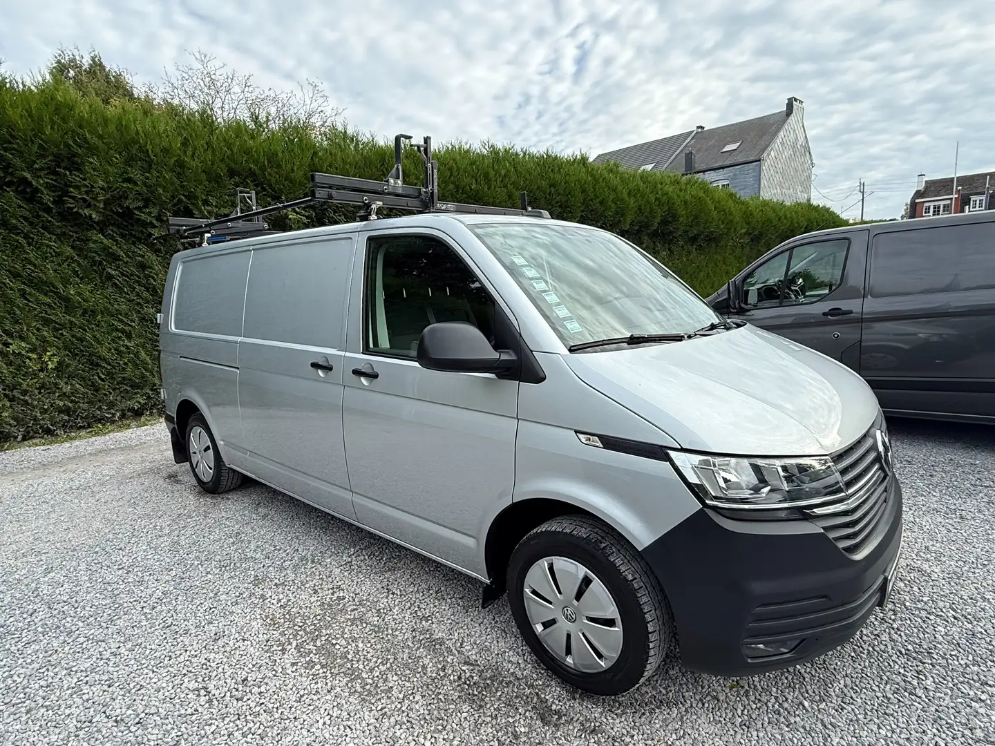 Volkswagen T6.1 Transporter 2.0 TDi - LONG CHASSIS - EURO 6d - TVA DEDUCTIBLE Gris - 2
