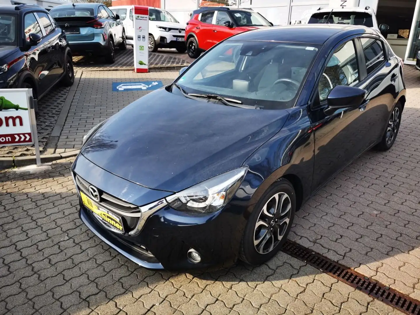 Mazda 2 SKYACTIV-G 90 Sports-Line Bleu - 1