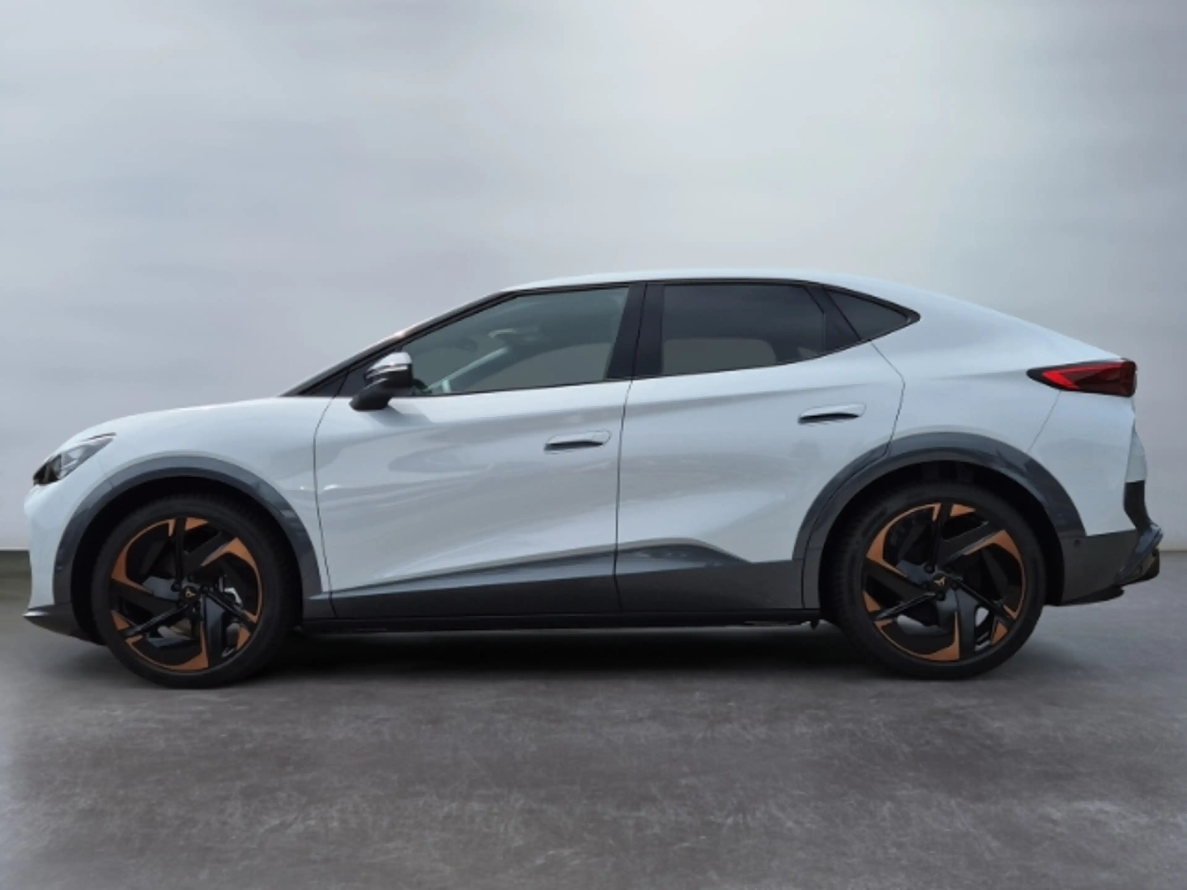 CUPRA Tavascan 4Drive +Glasdach +DCC +HuD +360 Kamera — photo 7