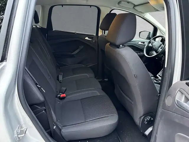 Ford C-Max view 5