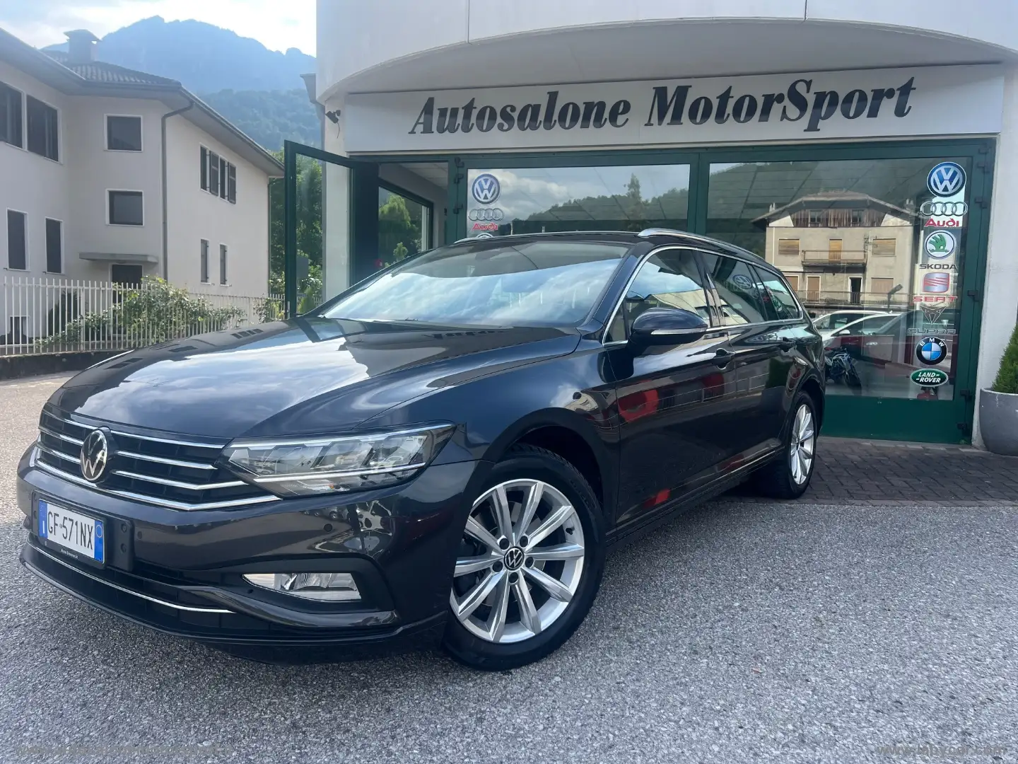 Volkswagen Passat 2.0 TDI 122CV SCR EVO DSG Busin. Gris - 1