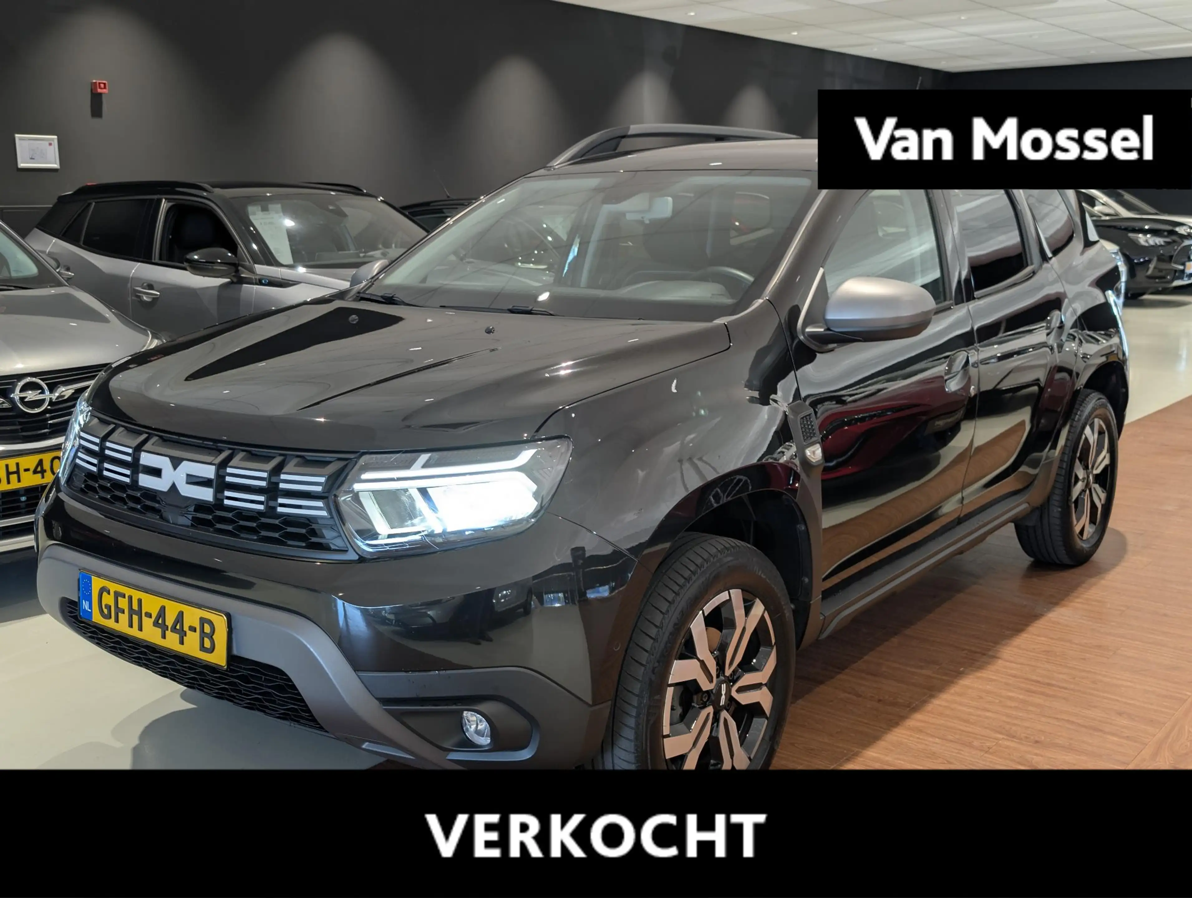 Dacia Duster 1.3 TCe 150 Journey | Camera | Trekhaak | Carplay