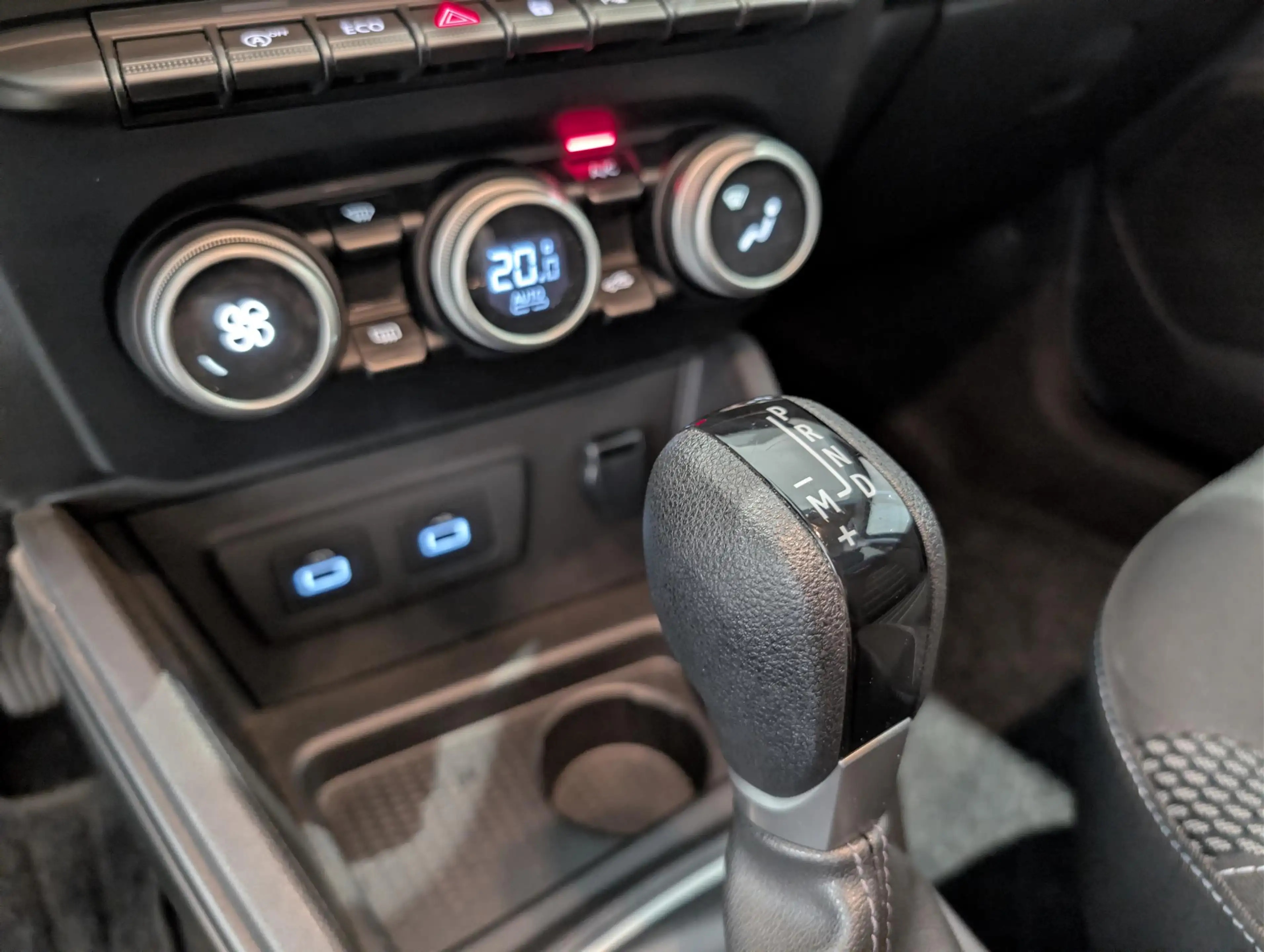 Dacia Duster 1.3 TCe 150 Journey | Camera | Trekhaak | Carplay — photo 10