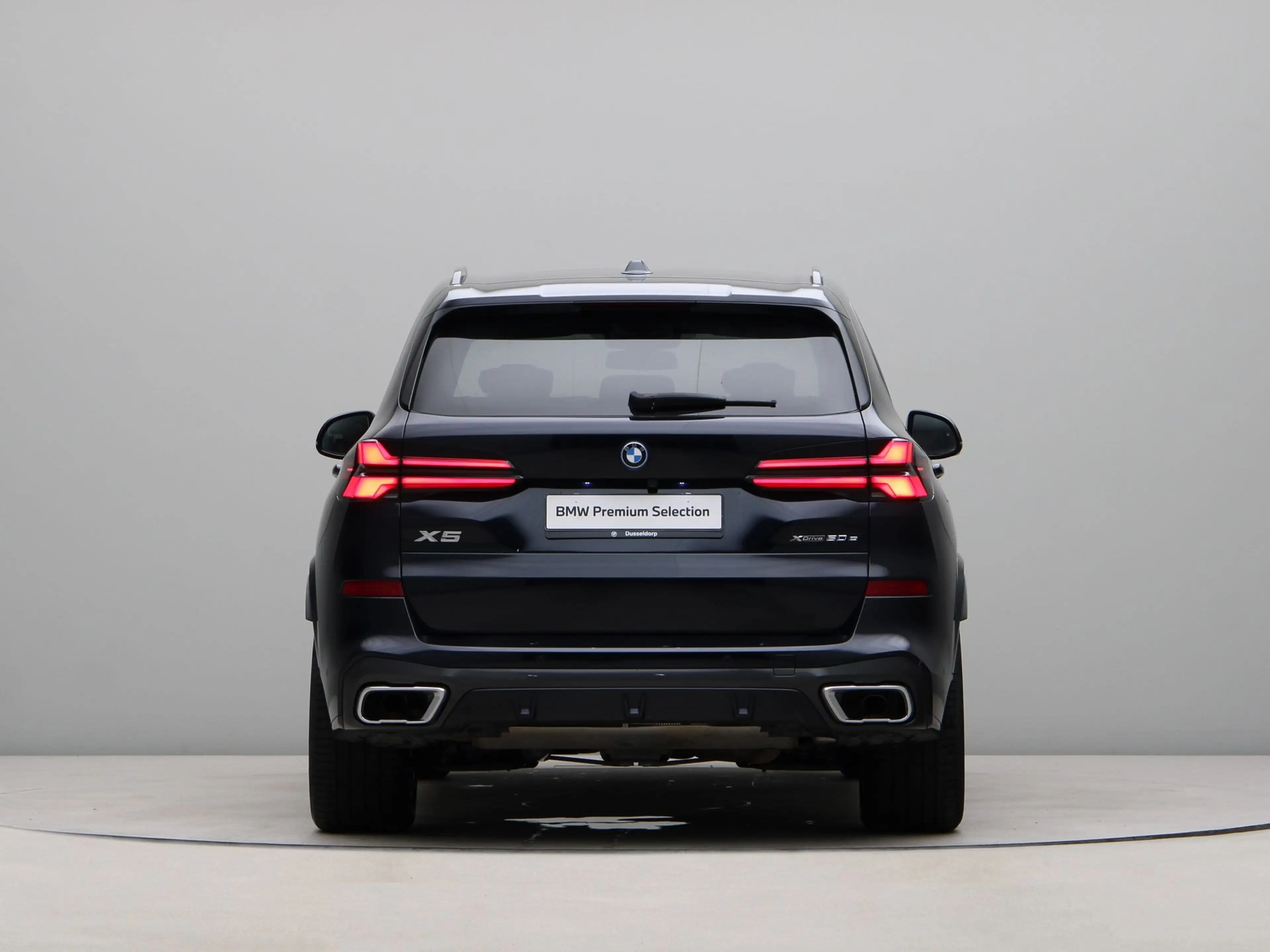 BMW X5 xDrive50e — photo 10